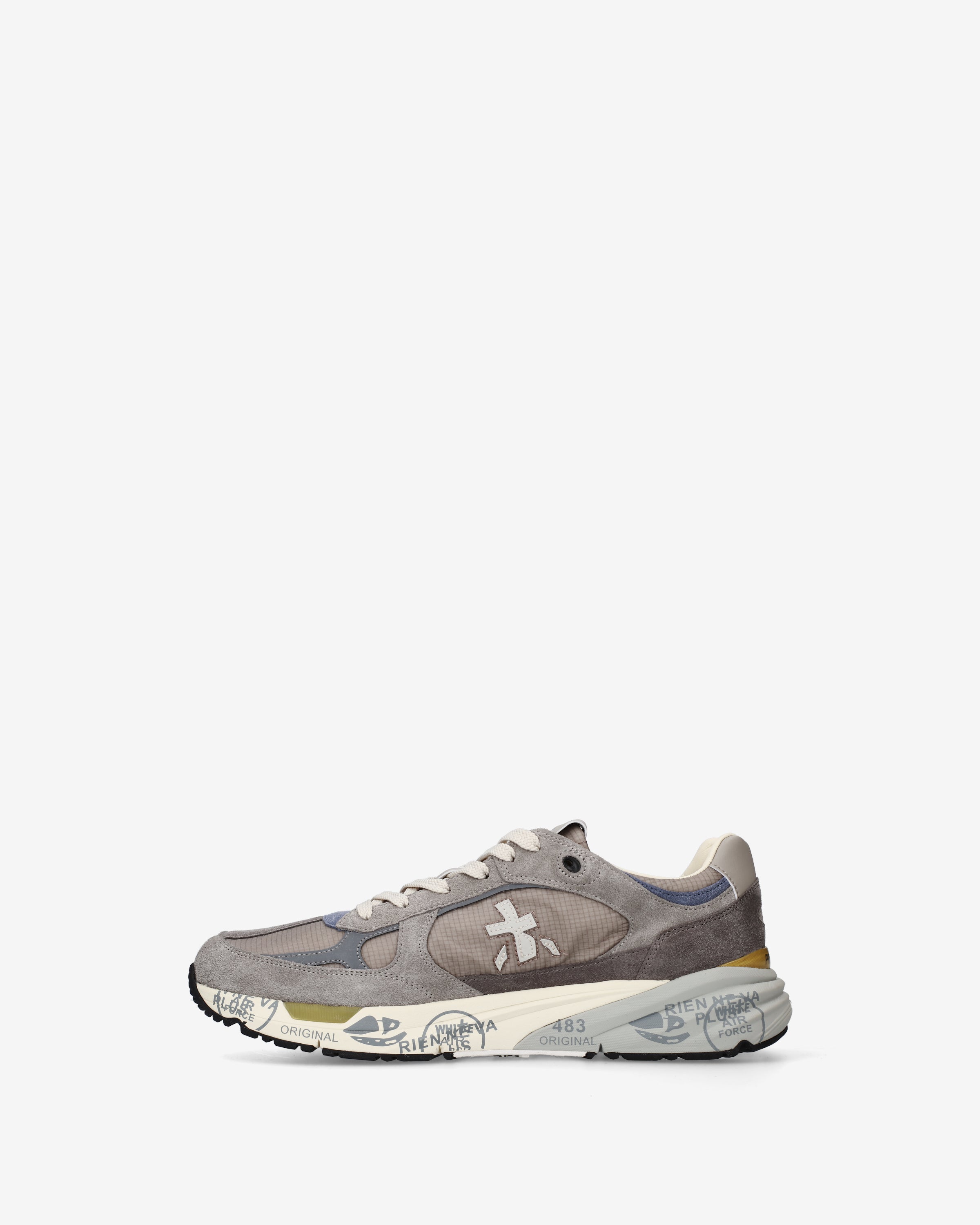 Premiata Mase25 8429 baskets gris clair daim technique