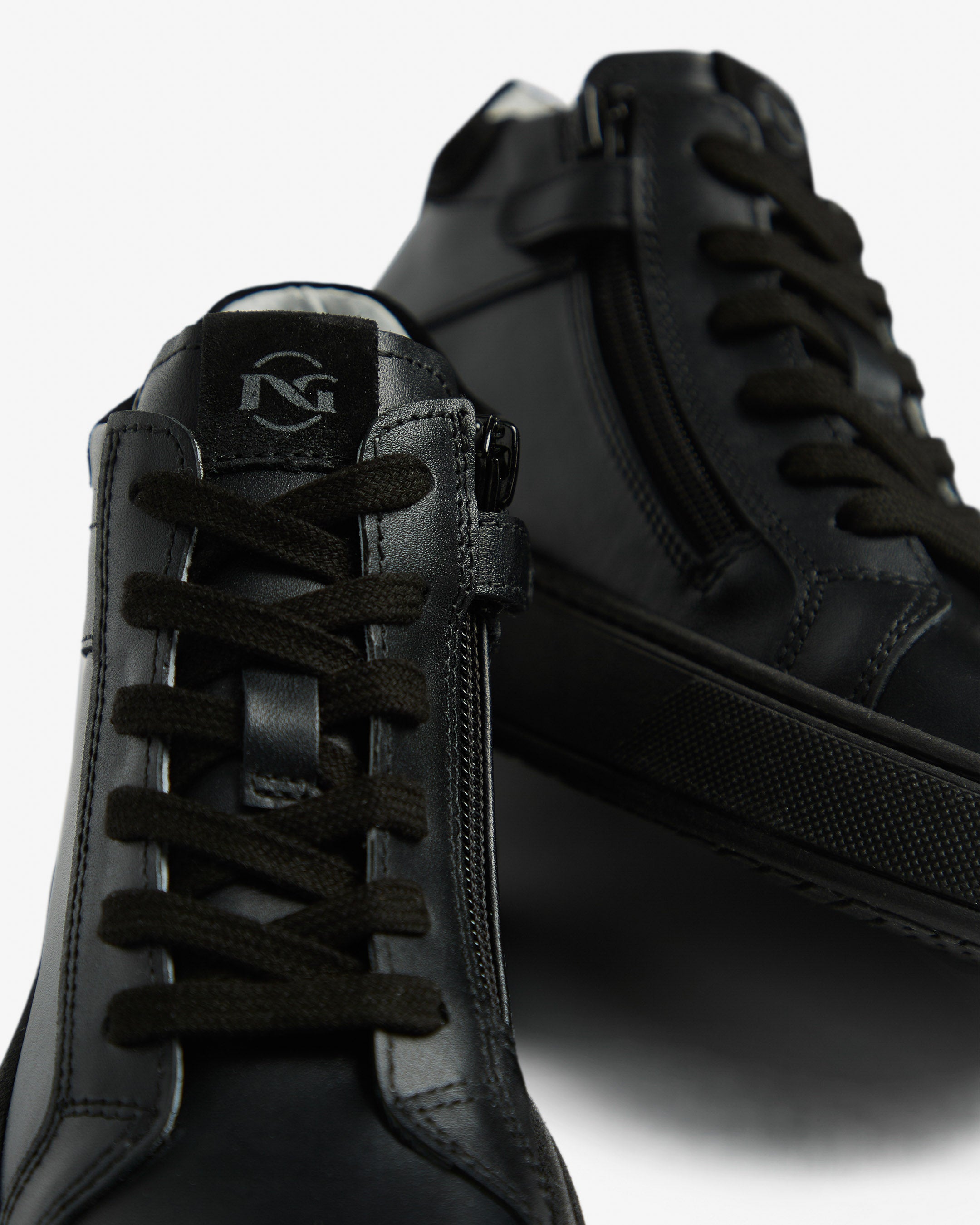 Nero Giardini Sneakers basket cuir garçon 35
