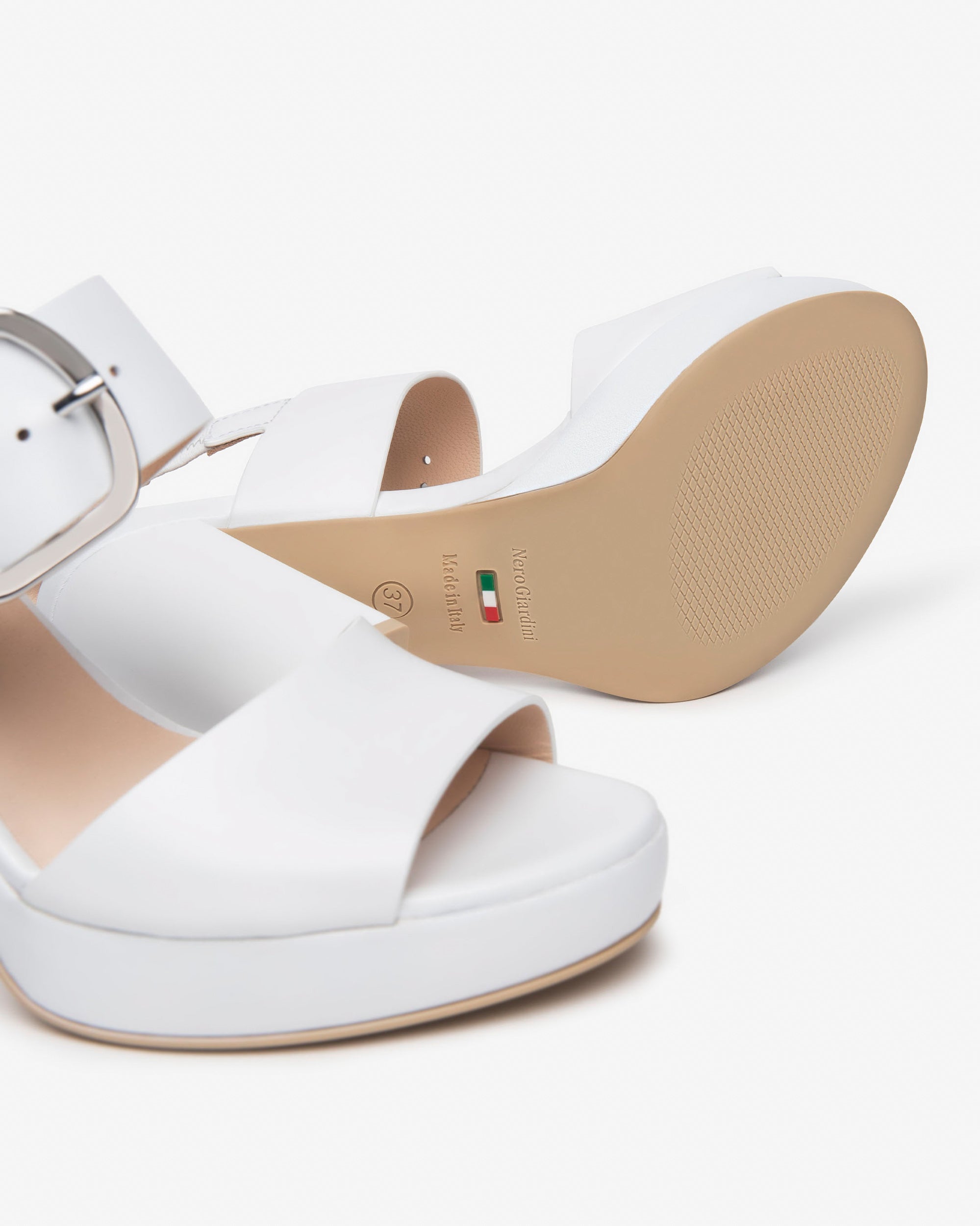 Nero Giardini Sandals sandales cuir femme été