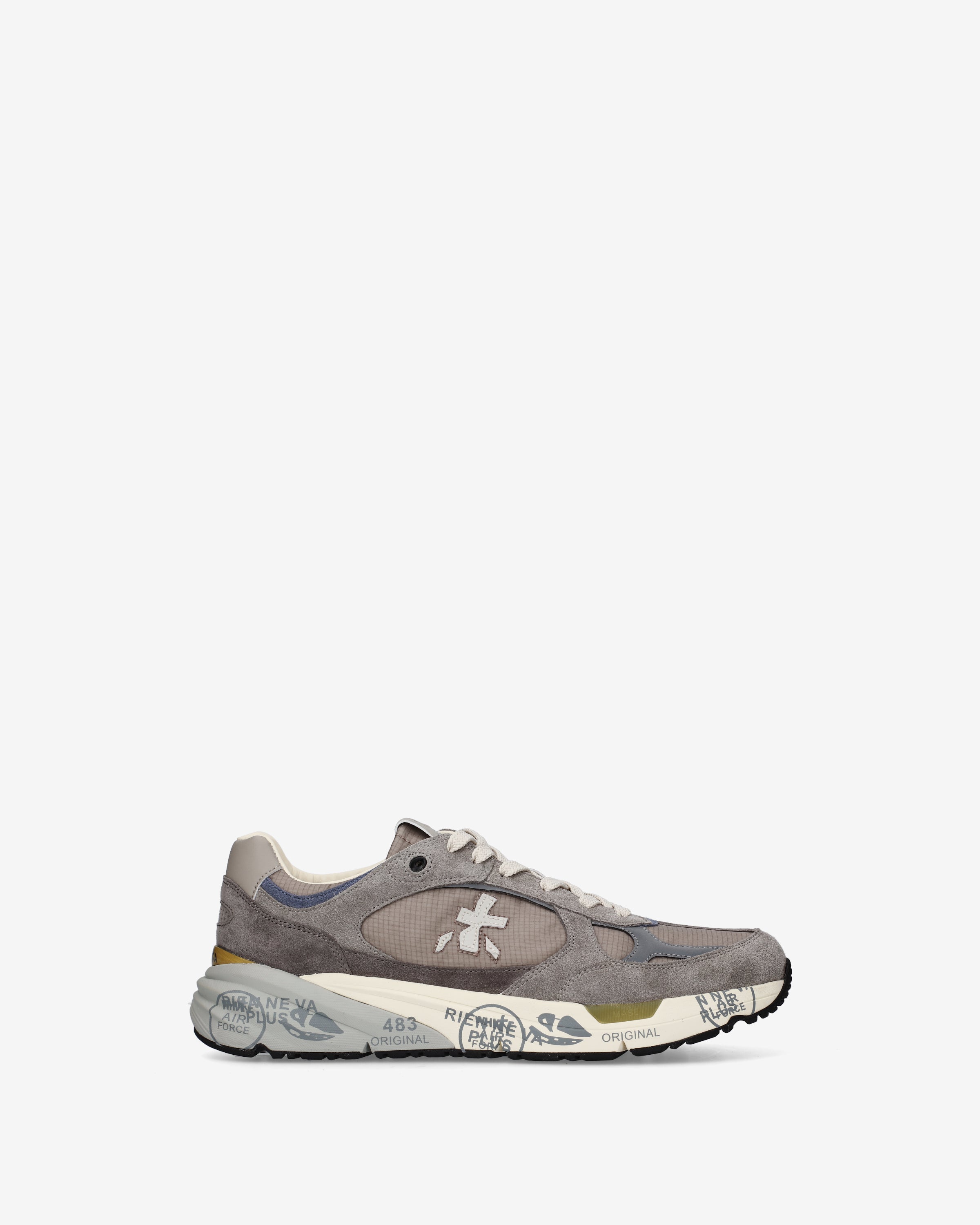 Premiata Mase25 8429 baskets gris clair daim technique