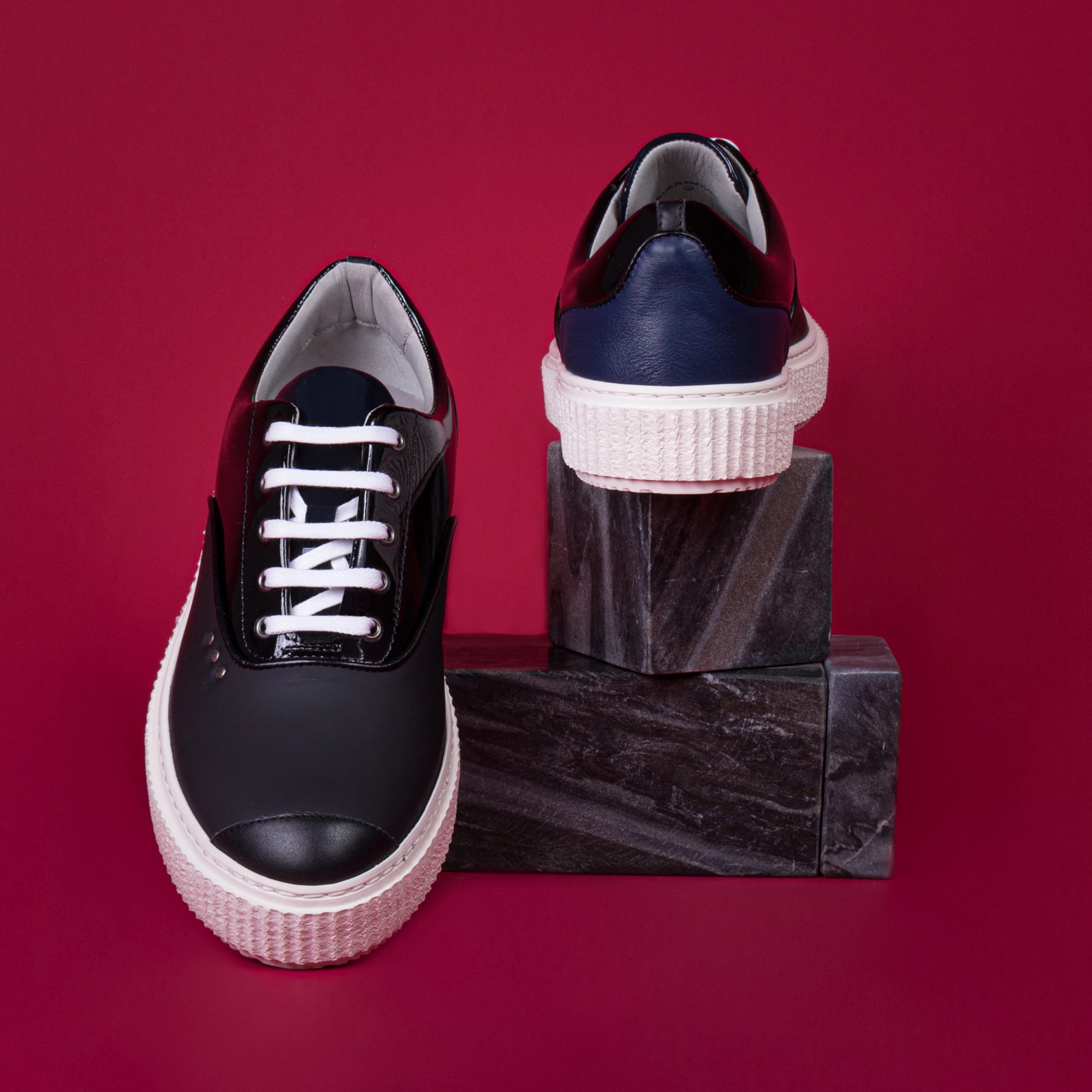 Me.Land Meaker basket cuir noir bleu mémoire forme