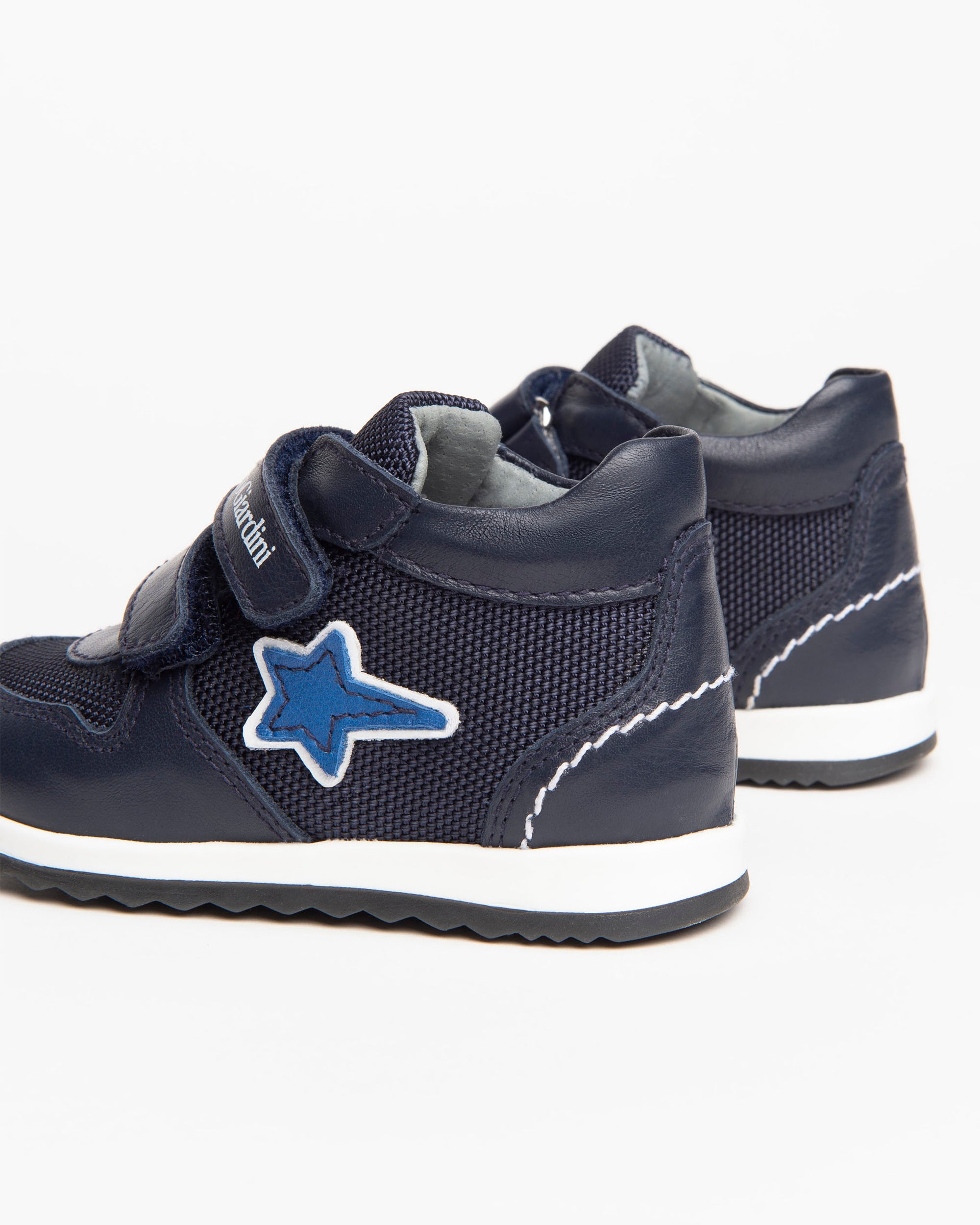 Nero Giardini Sneakers baskets cuir bébé scratch pointure 19