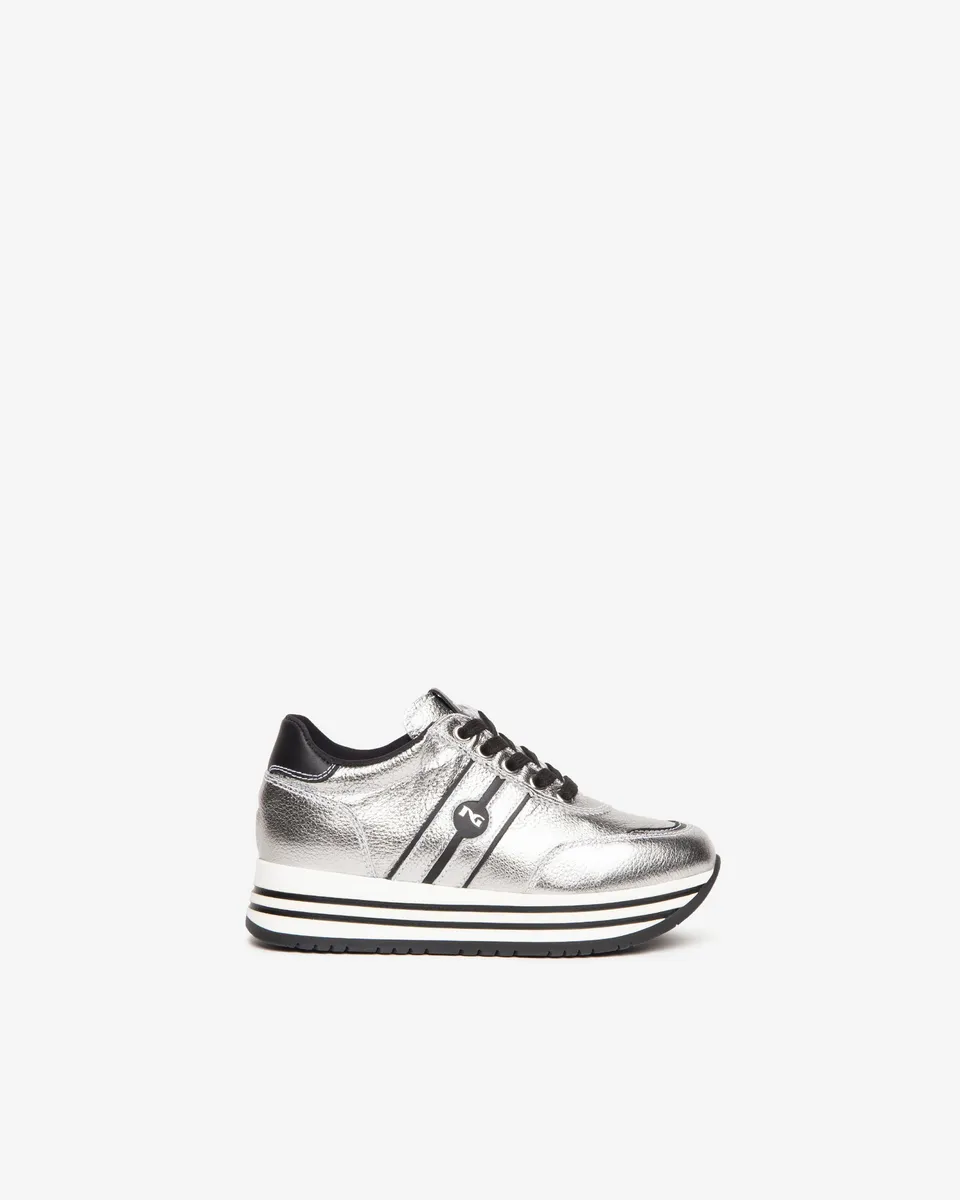 Nero Giardini Sneakers baskets cuir laminé fille plateforme