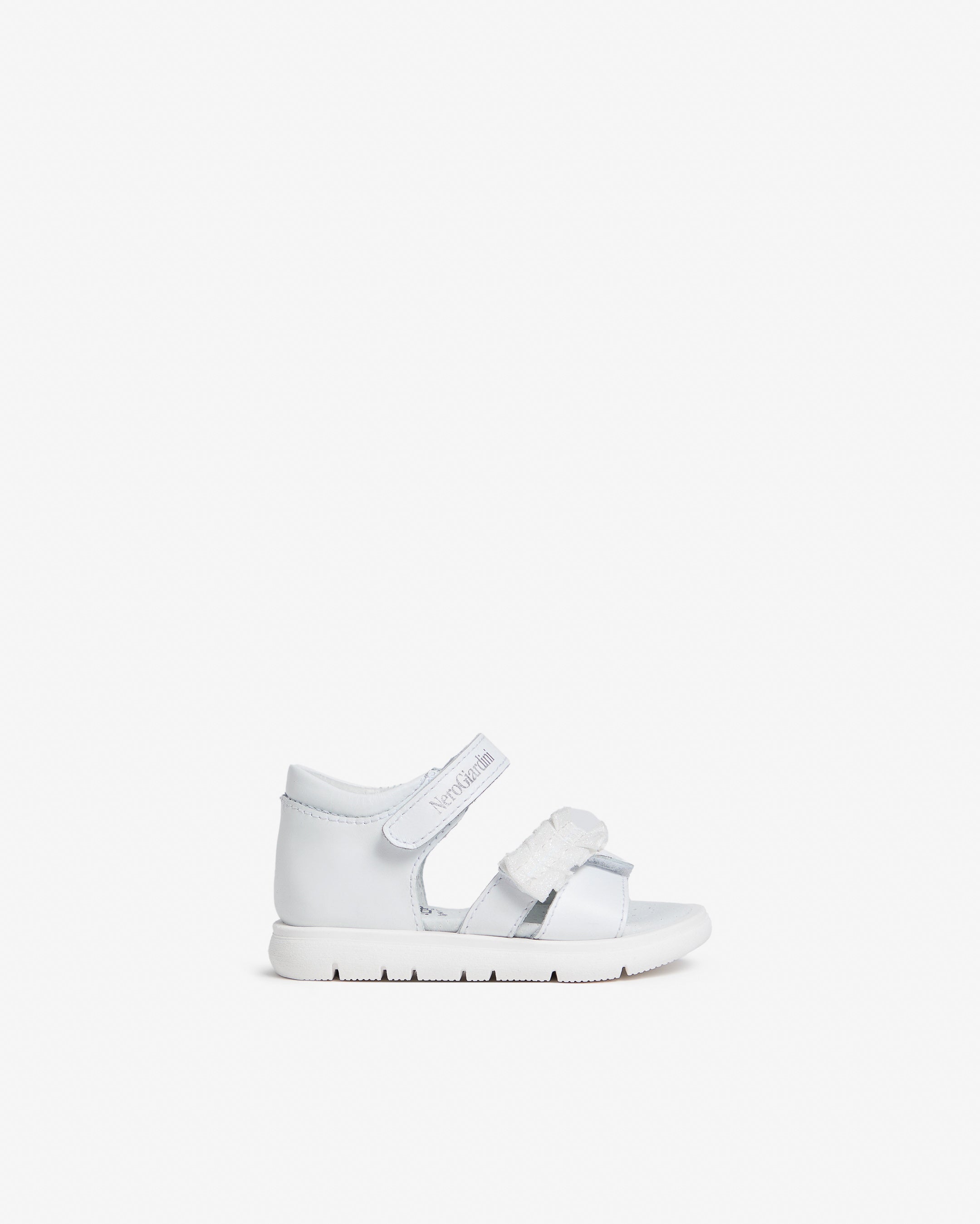 Nero Giardini Sandals sandales cuir fille semelle souple
