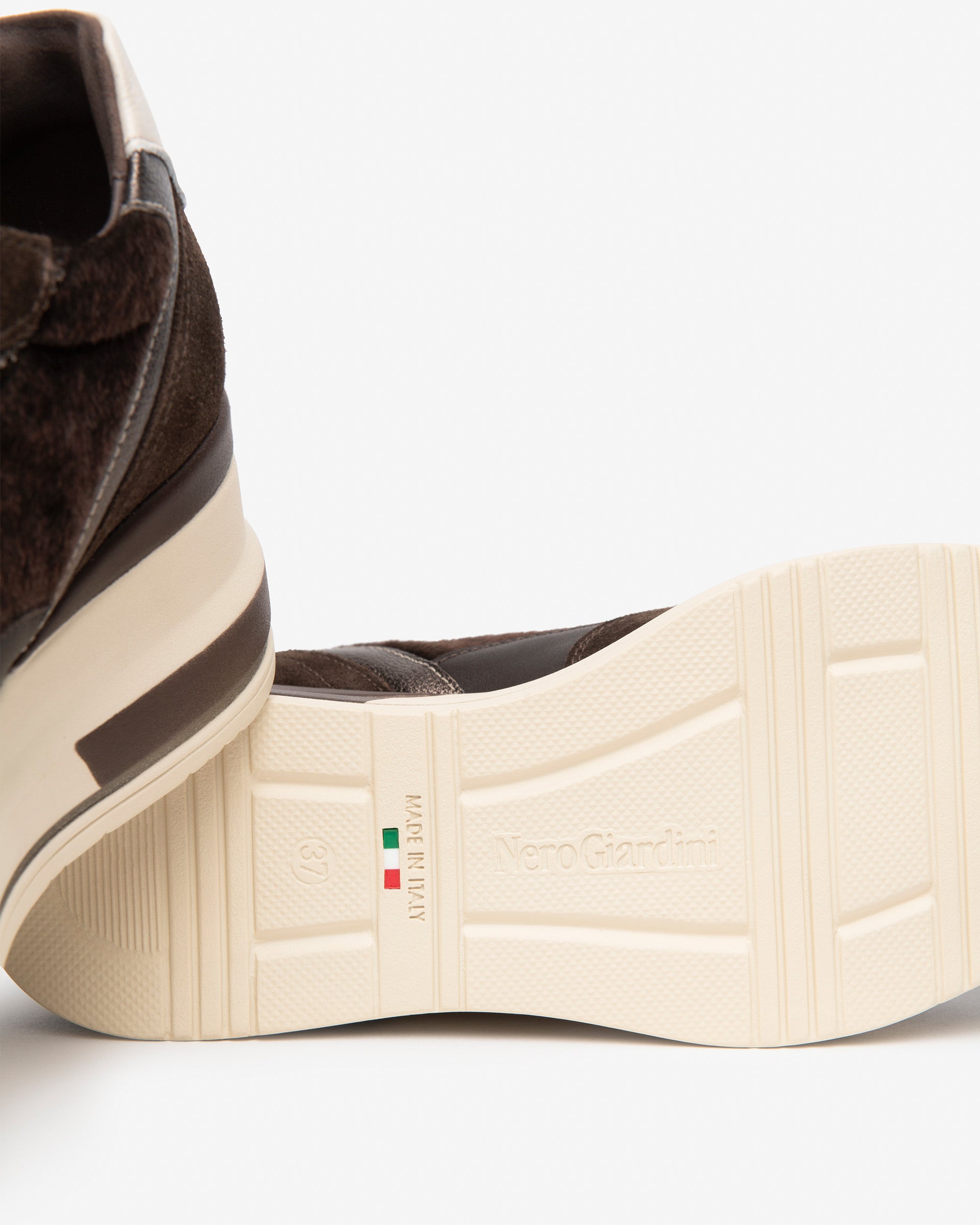 Nero Giardini Sneakers baskets compensées cuir doré 38