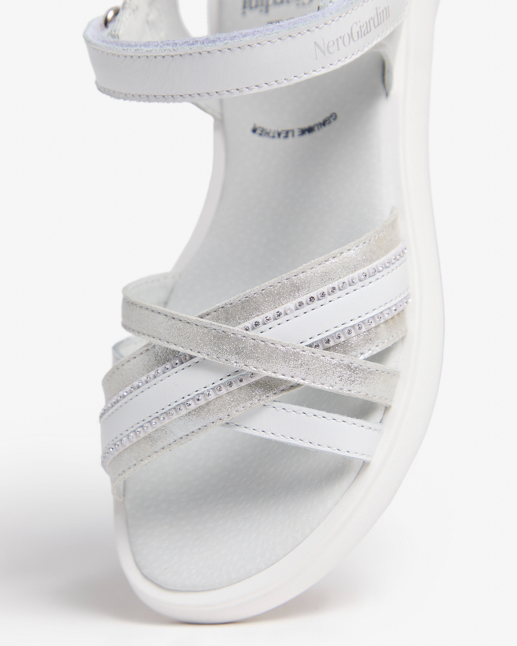 Nero Giardini Sandals sandales tissu fille pointure 34