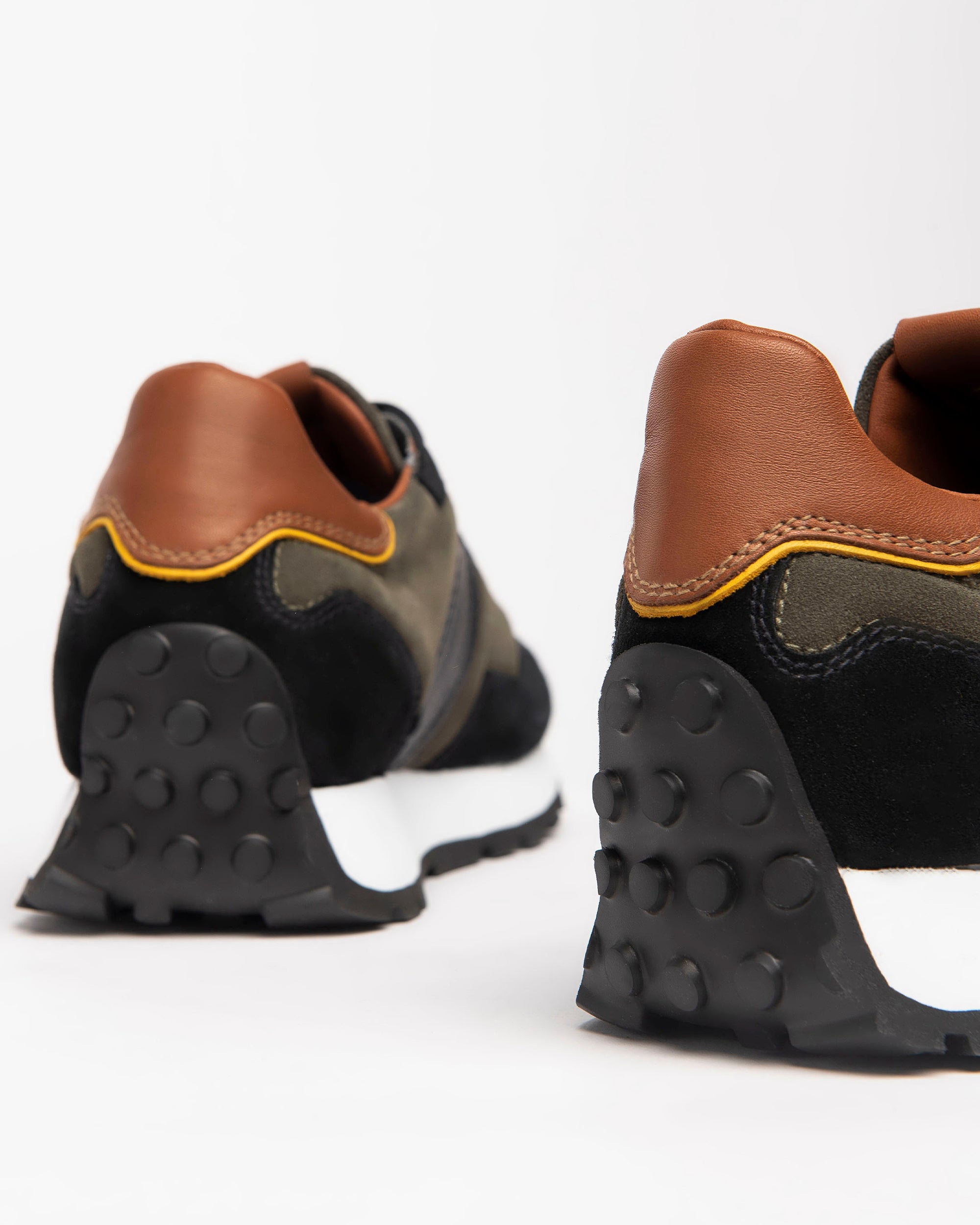 Nero Giardini Sneakers baskets homme daim
