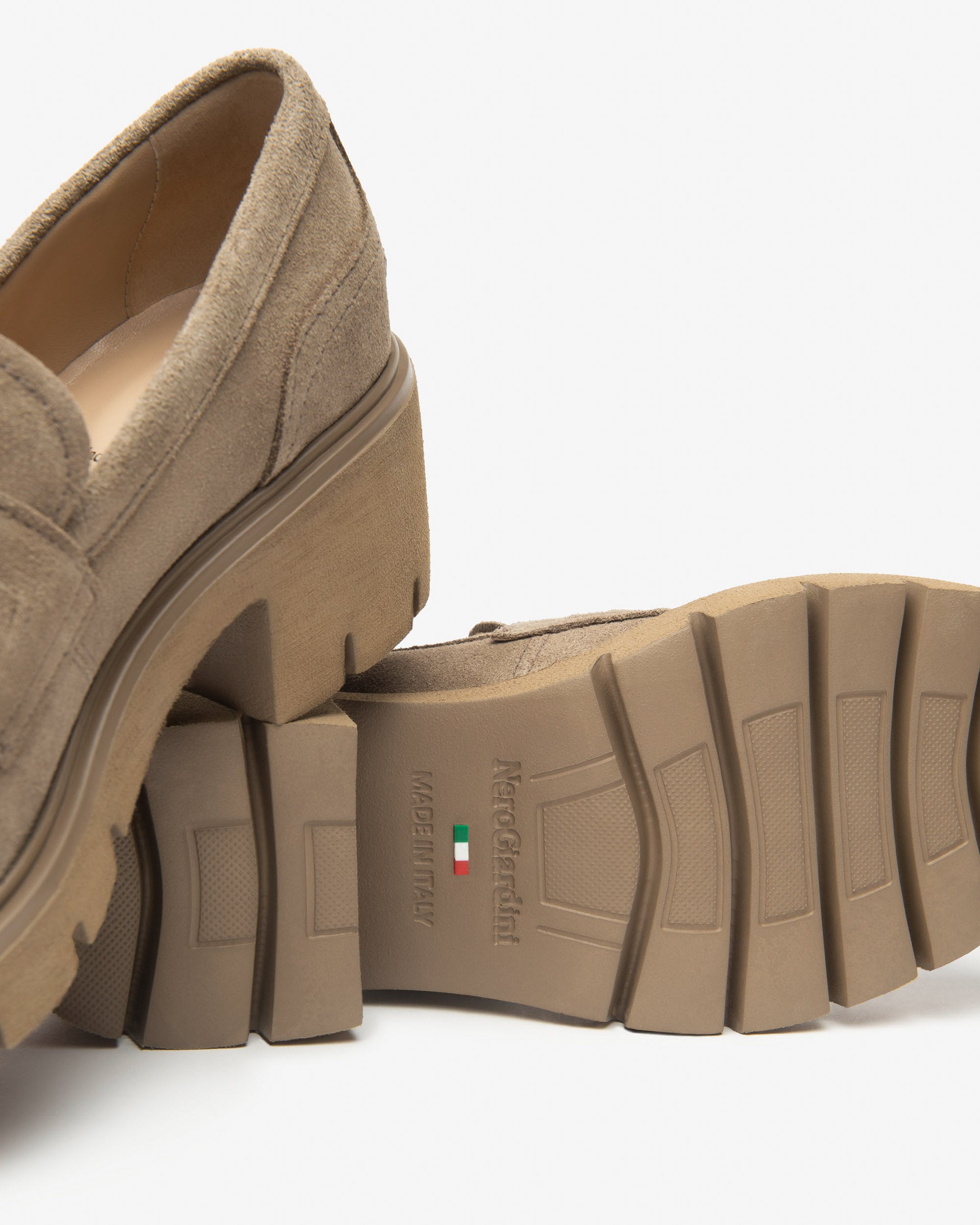 Nero Giardini Loafers Mocassins Daim Femme 60 mm