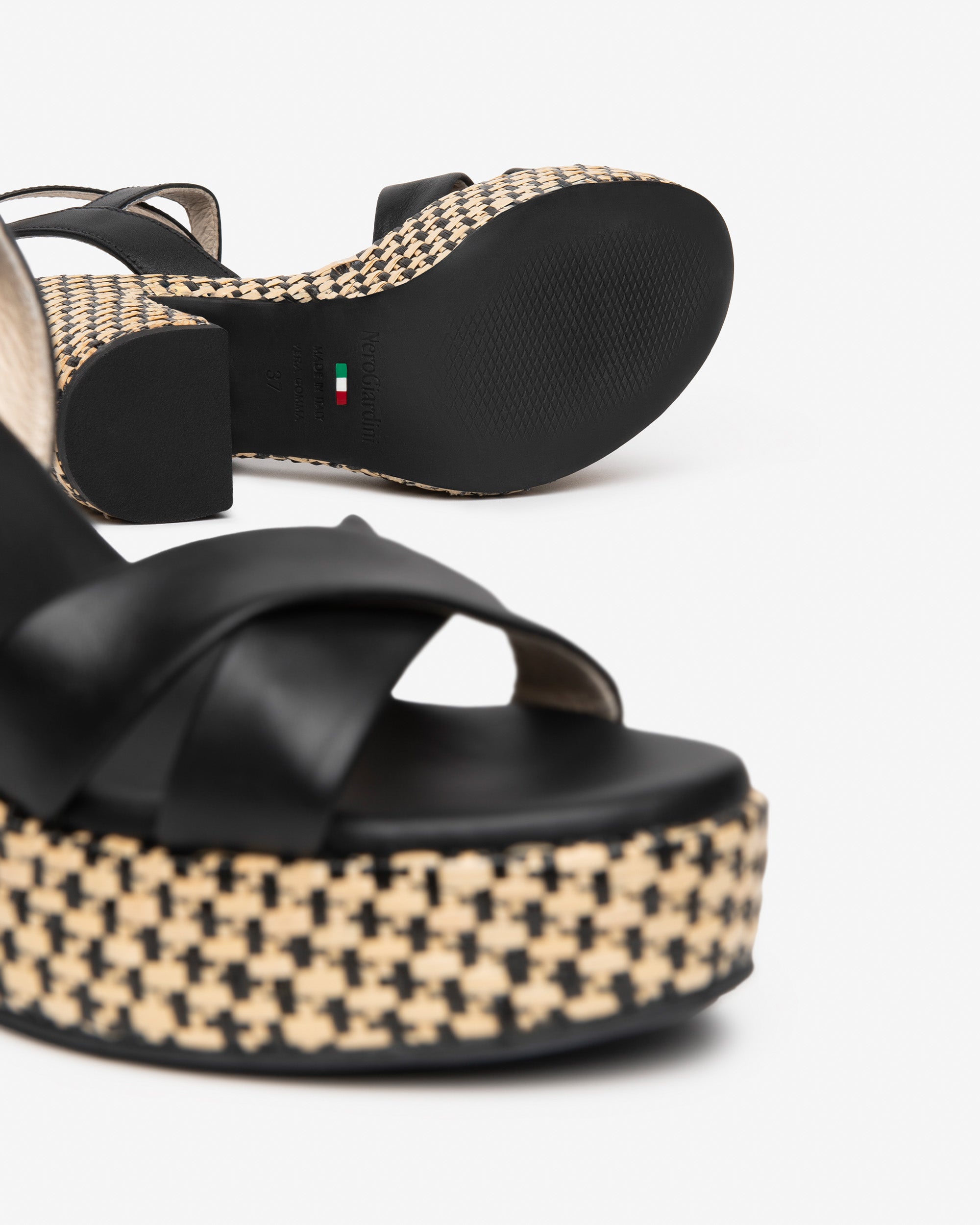 Nero Giardini Sandals Sandales Cuir Femme