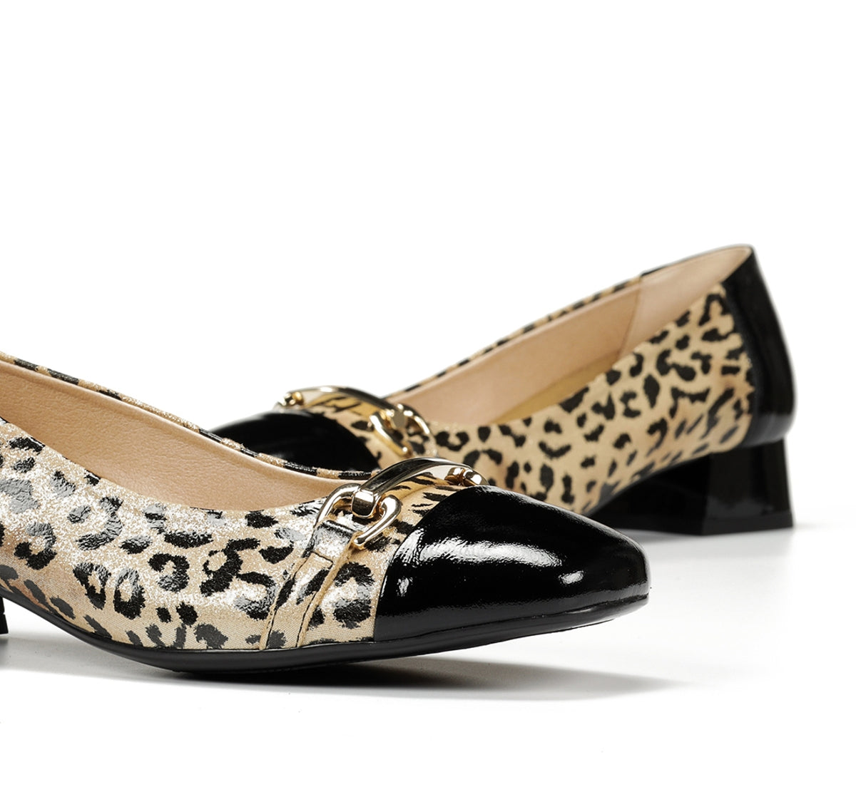 Dorking Gia D9304 mocassins noirs femme cuir talon