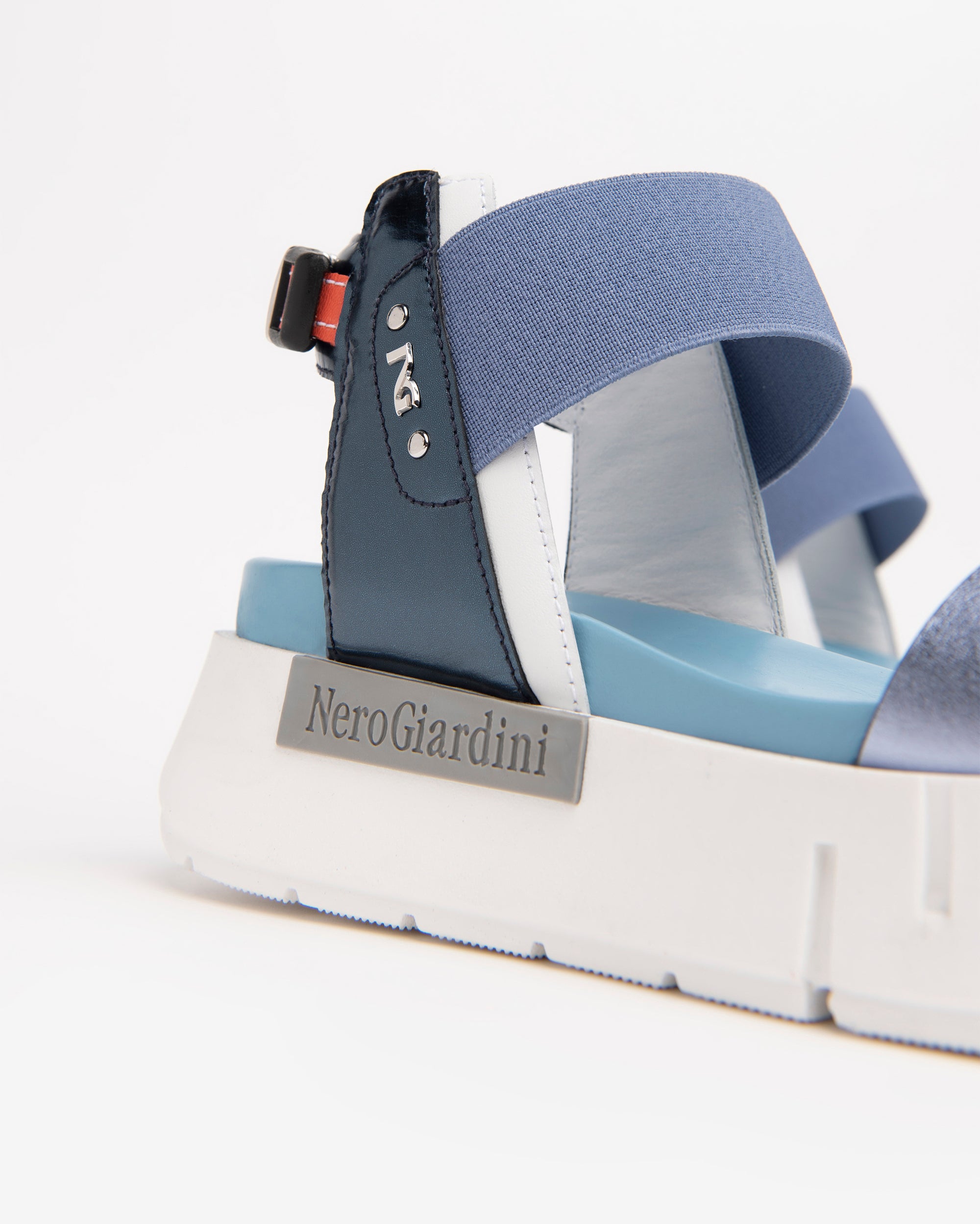 Nero Giardini Sandals sandales cuir femme compensées