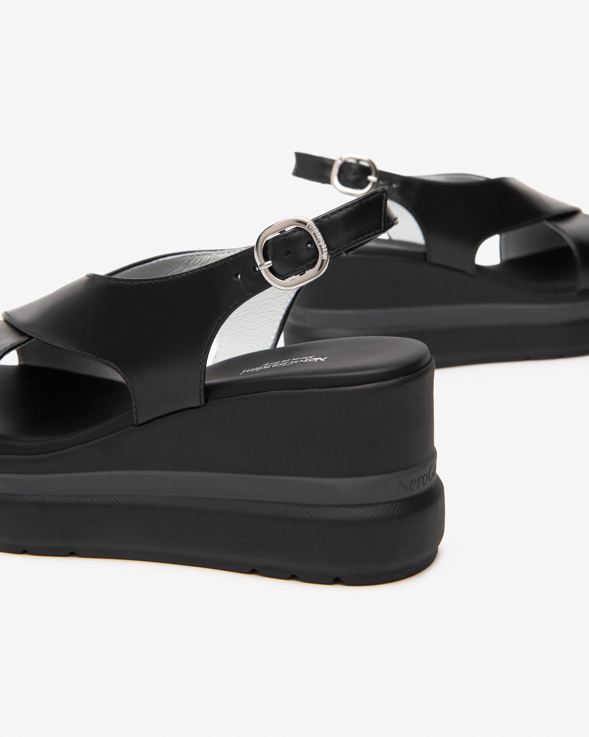 Nero Giardini Sandals sandales cuir femme confort été