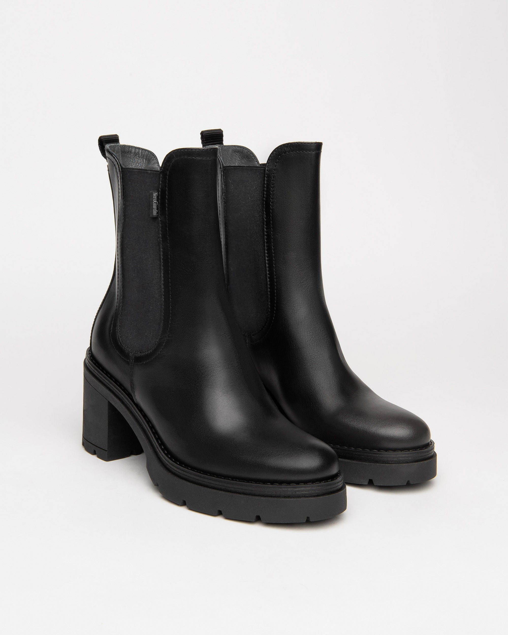 Nero Giardini Chelsea Boots bottines daim femme
