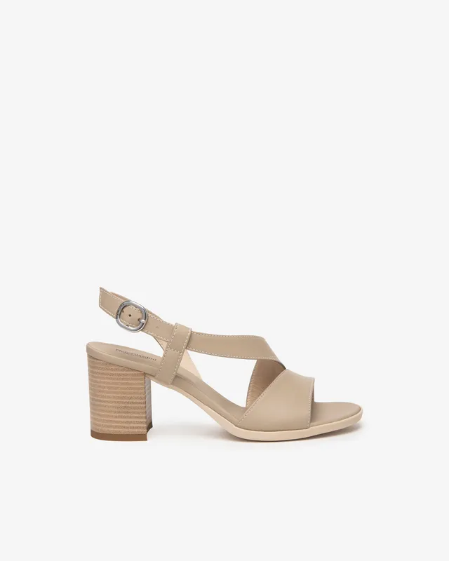 Nero Giardini Sandals sandales cuir femme