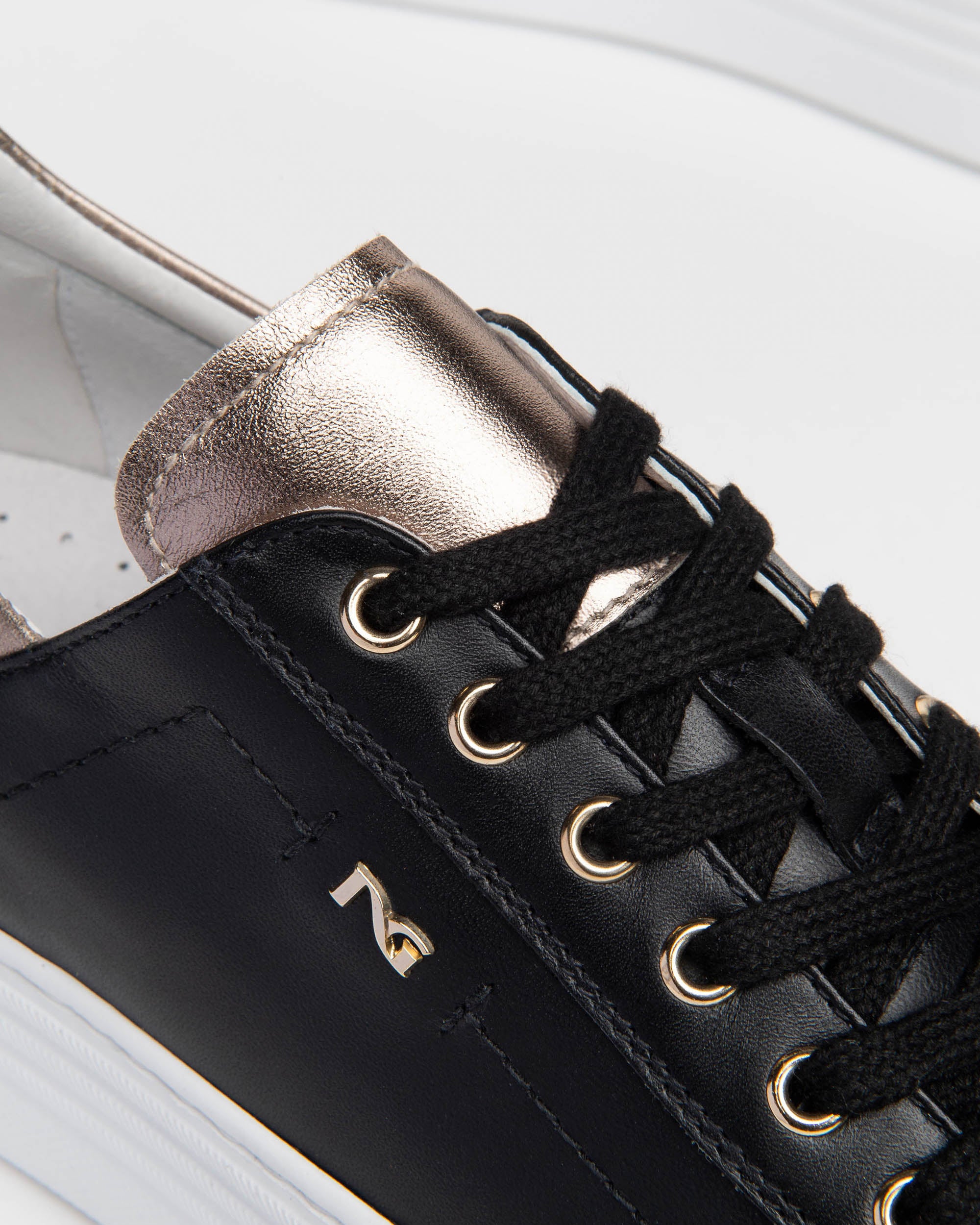 Nero Giardini Sneakers baskets femme cuir suède 38