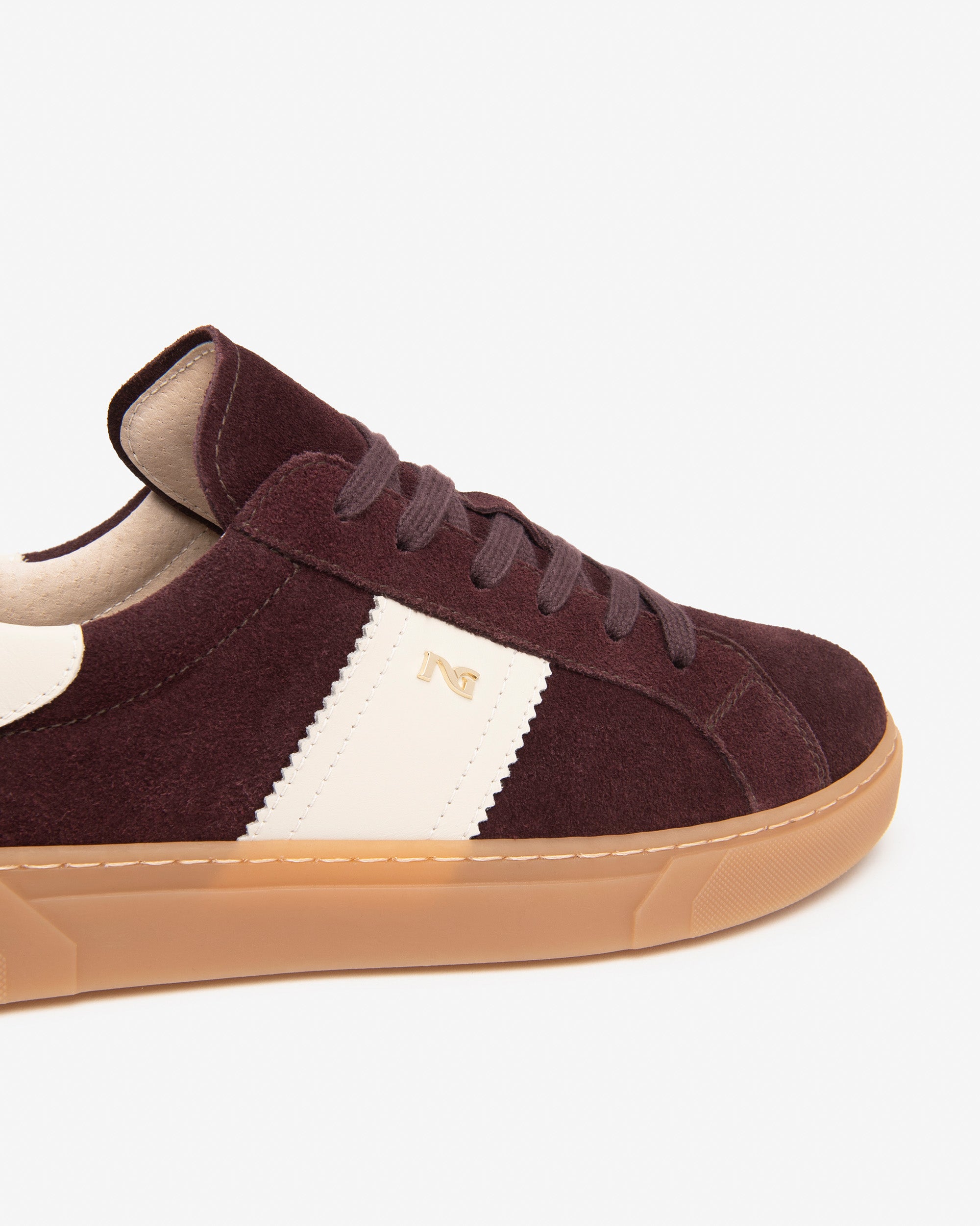 Nero Giardini Sneakers baskets daim cuir femme à lacets