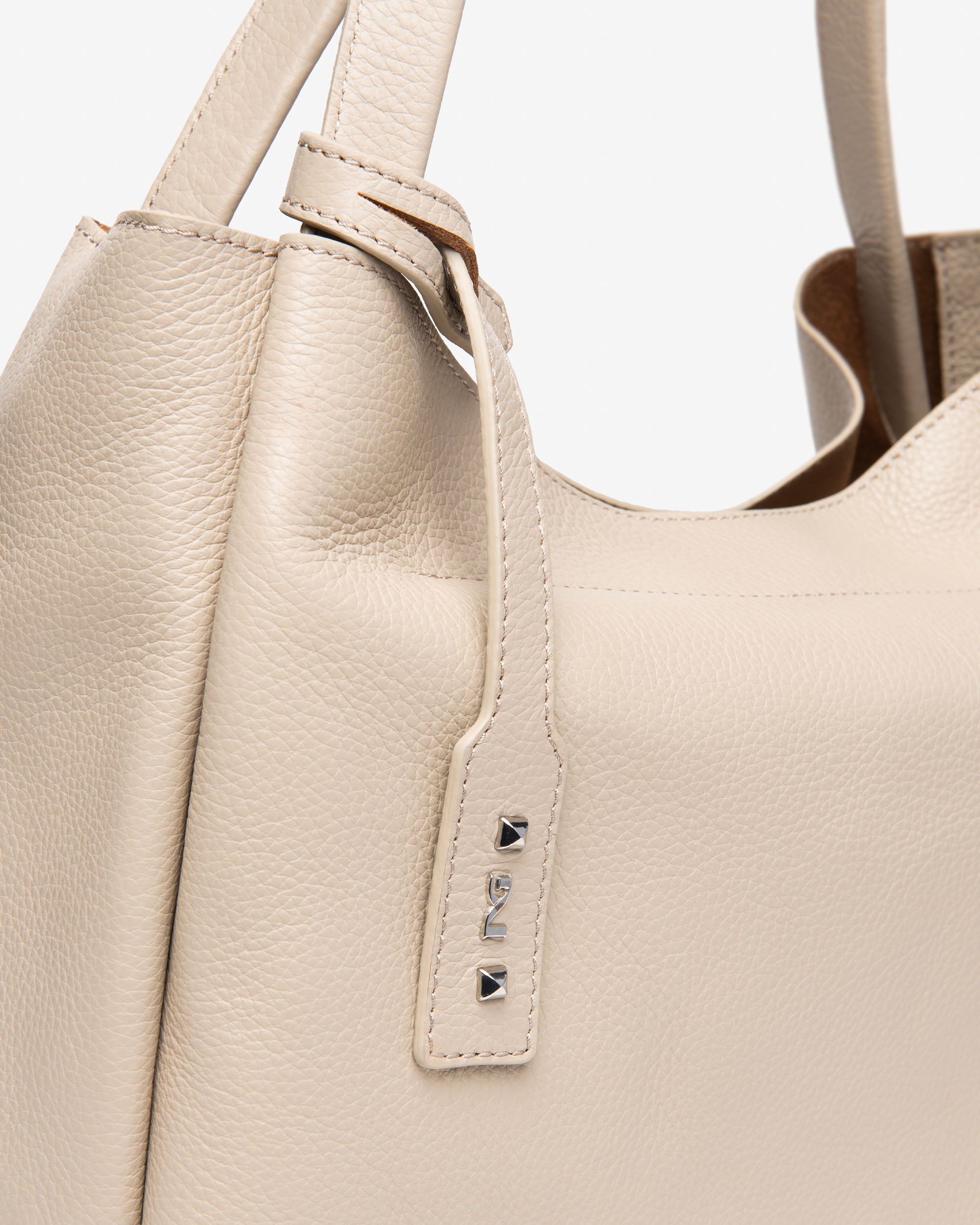Nero Giardini Bags sac hobo cuir femme souple