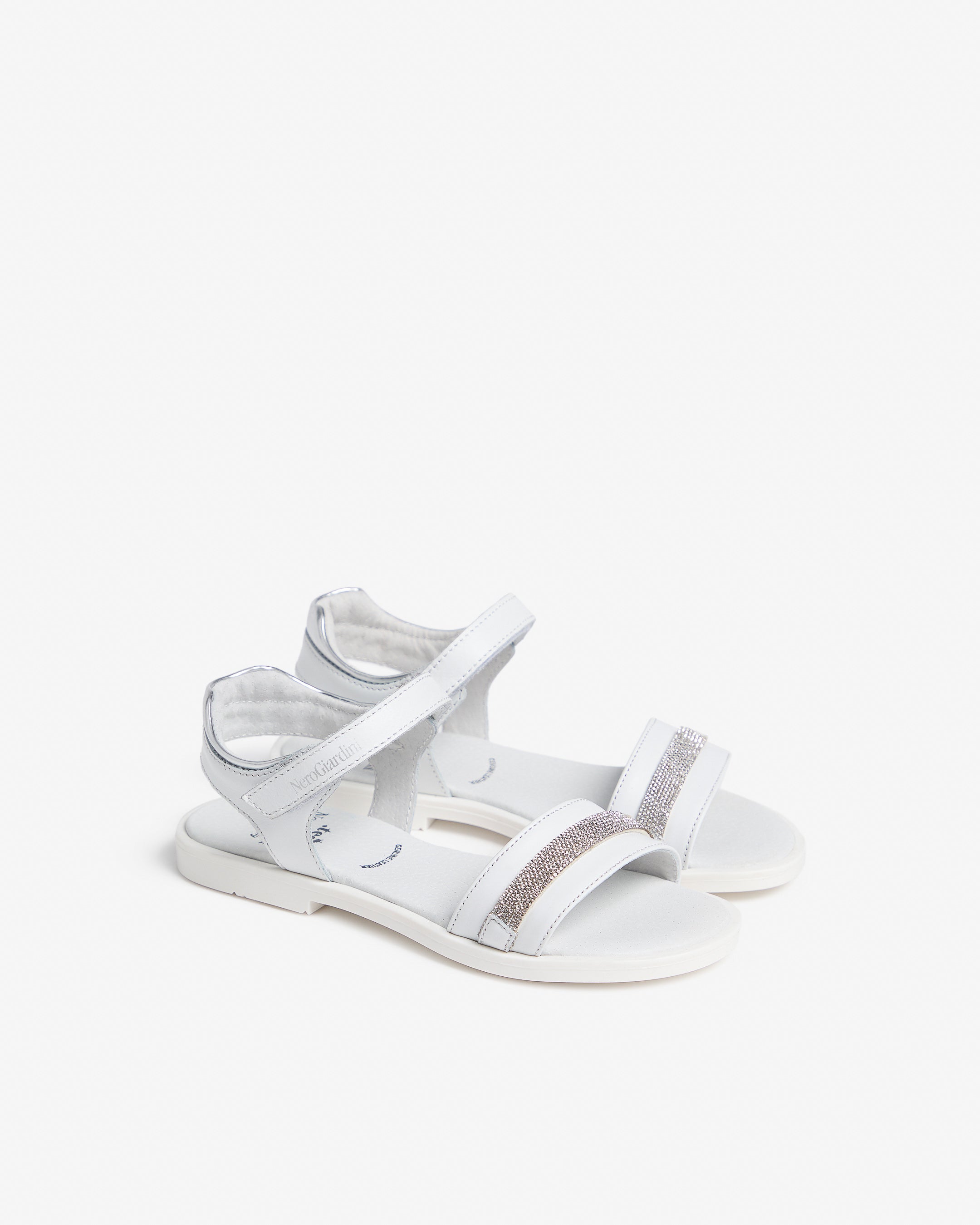 Nero Giardini Sandals sandales cuir fille 35 légères