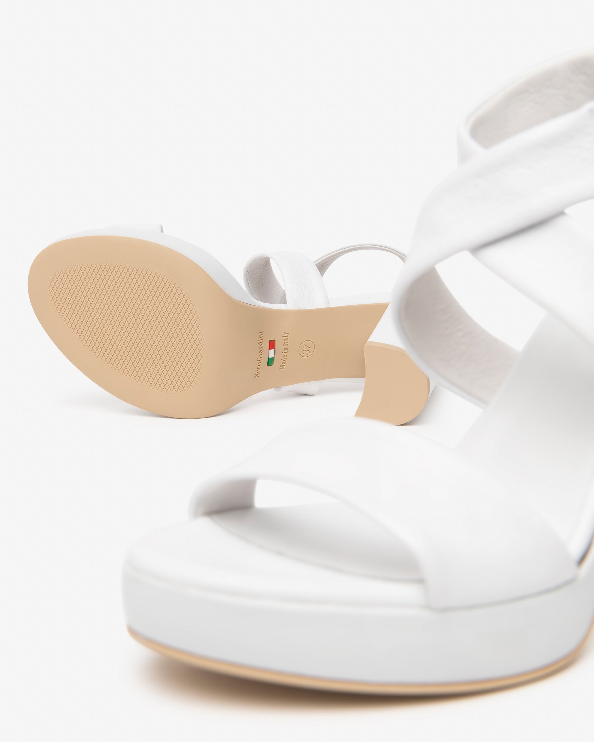 Nero Giardini Sandals sandales cuir femme été