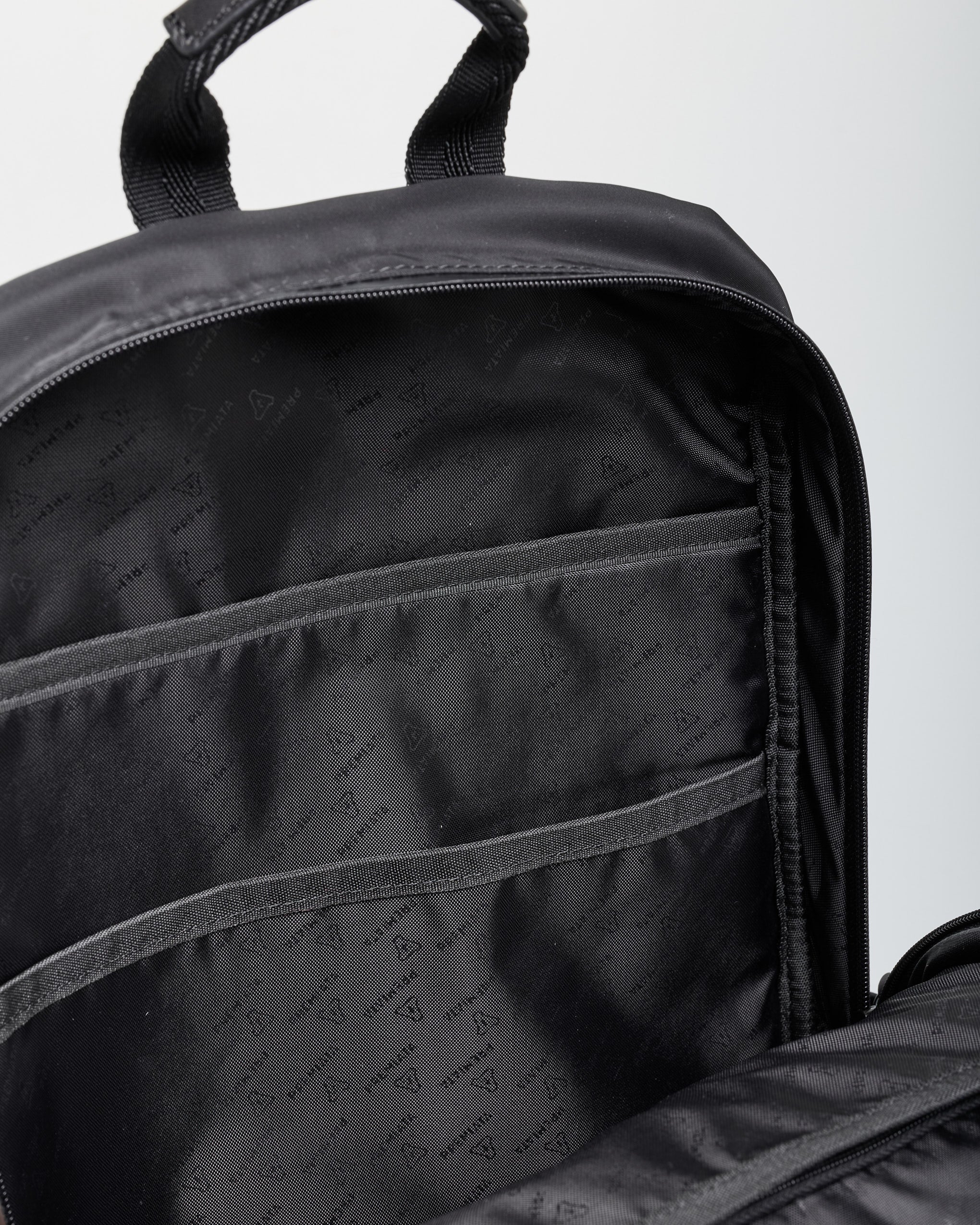 Premiata Wonder 2125 sac à dos noir technique
