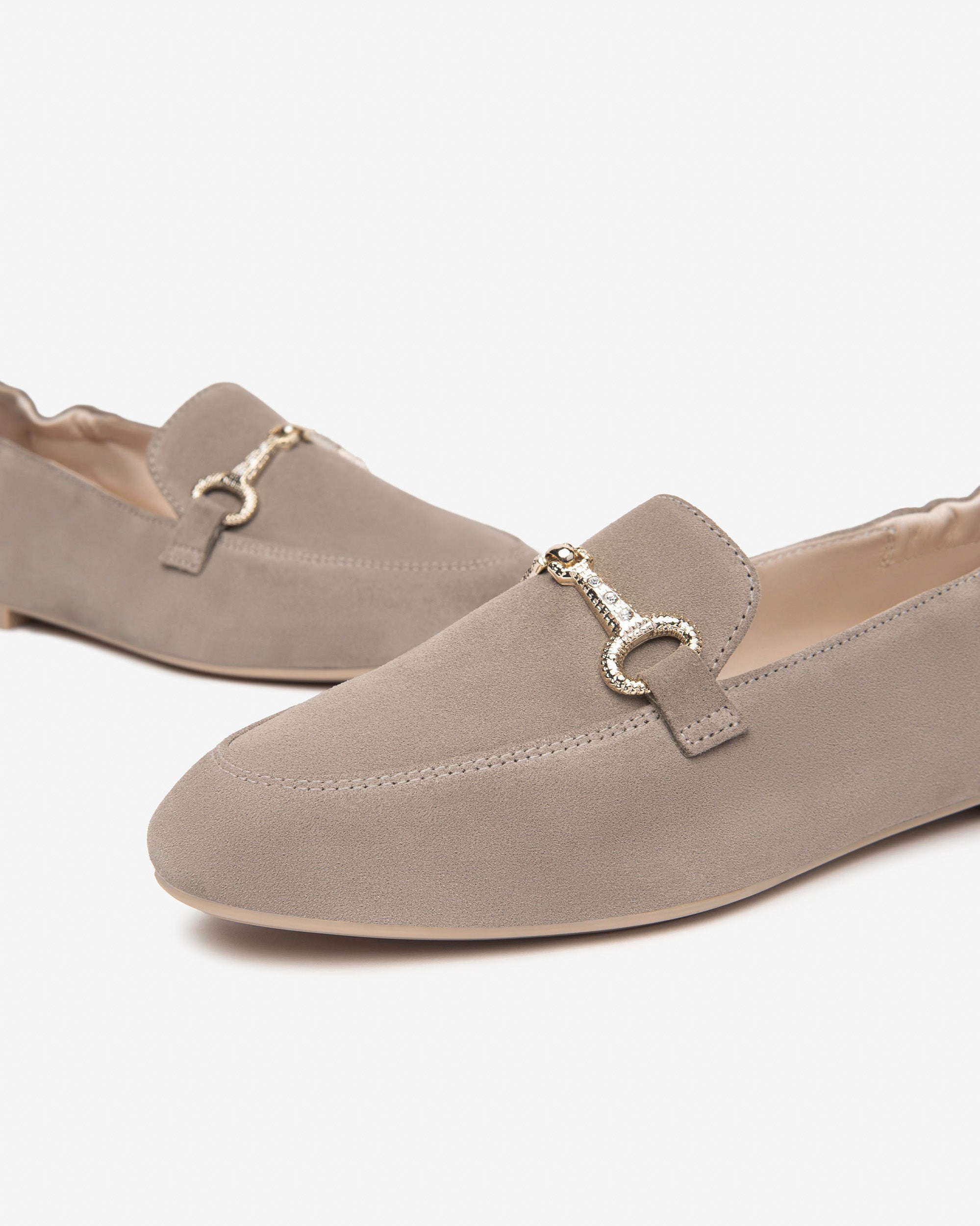 Nero Giardini Loafers mocassins daim femme bureau