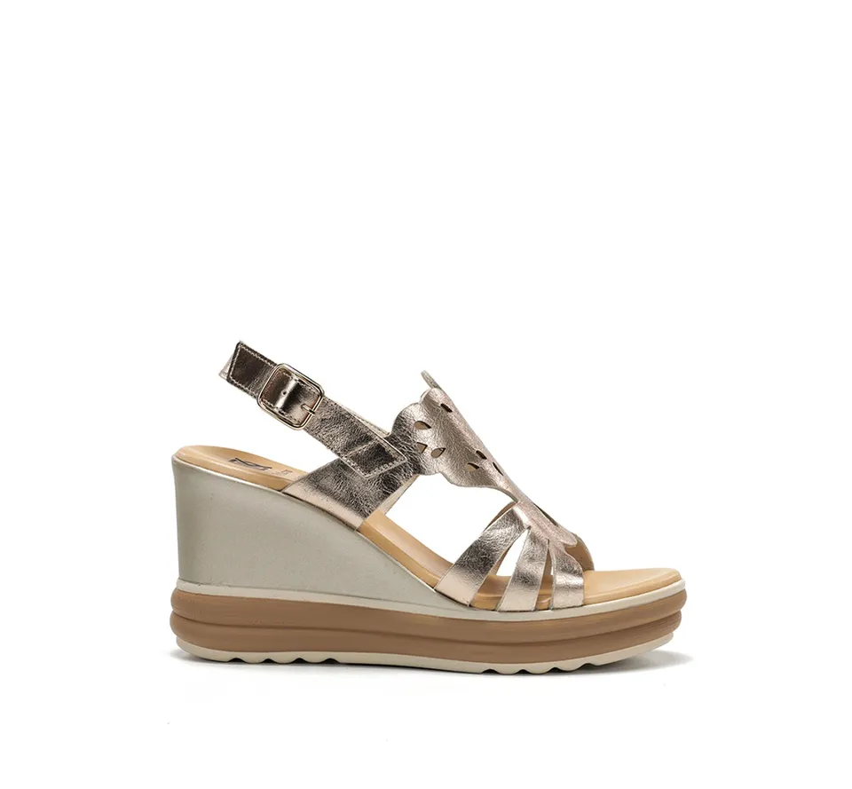 Dorking Diane D9697 sandale dorée femme talon