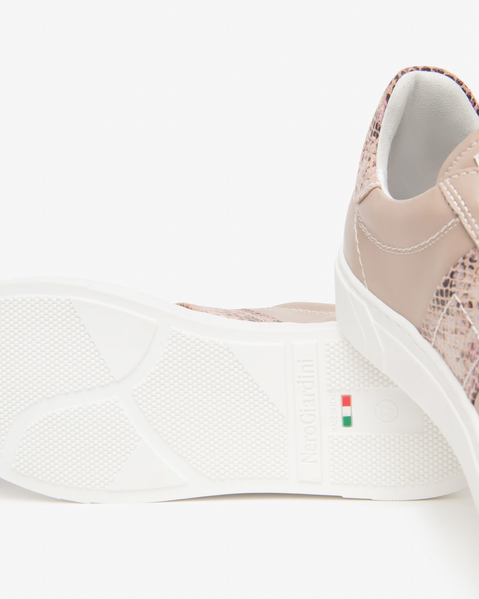 Nero Giardini Sneakers baskets femme cuir et daim confort