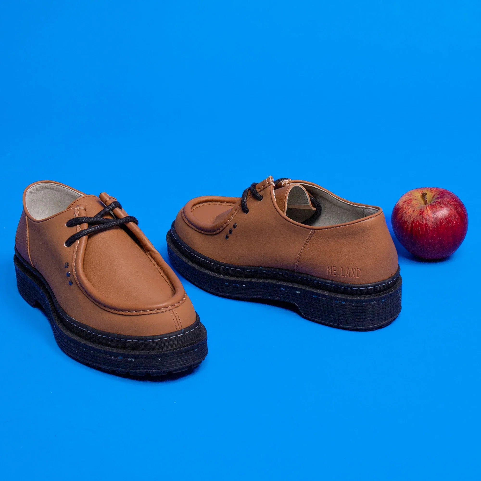 Me.Land Rando derby vegan cuir pomme cognac