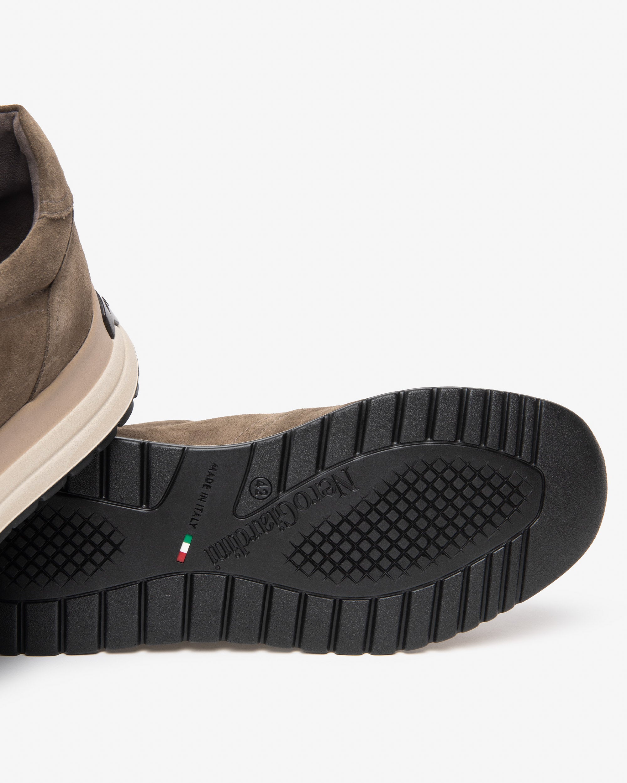 Nero Giardini Sneakers baskets homme daim 42