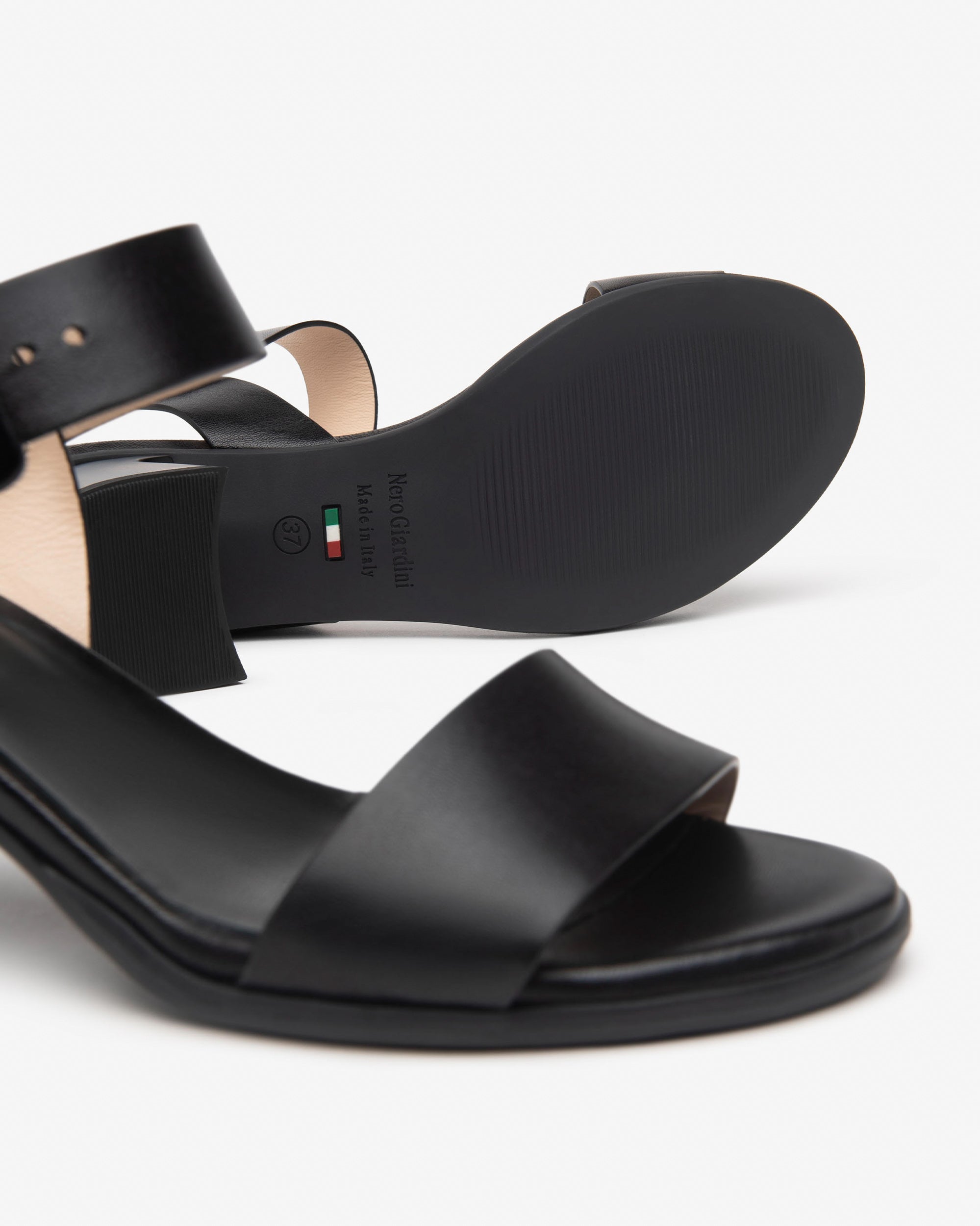 Nero Giardini Sandals sandales cuir femme été