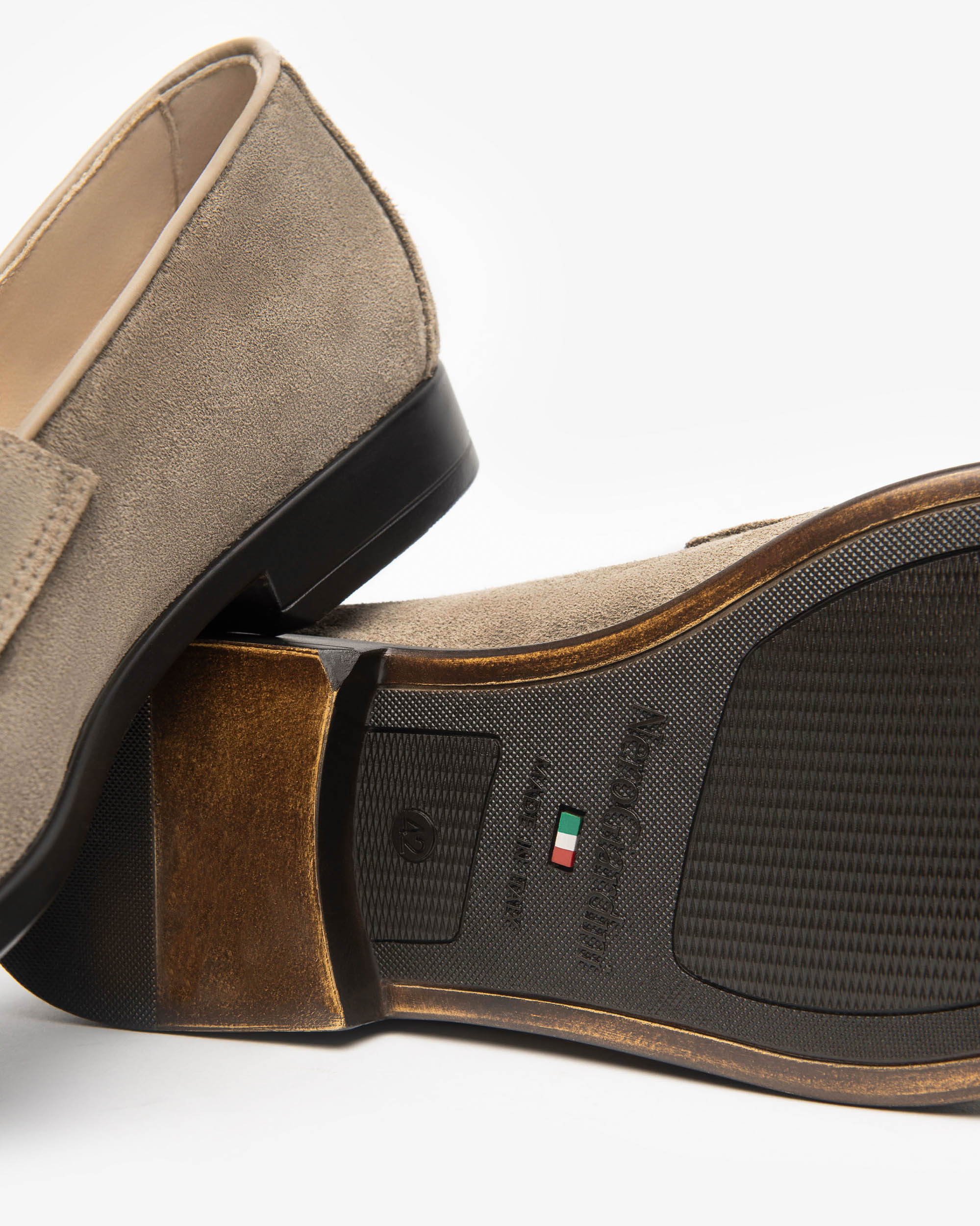 Nero Giardini Loafers mocassins daim homme