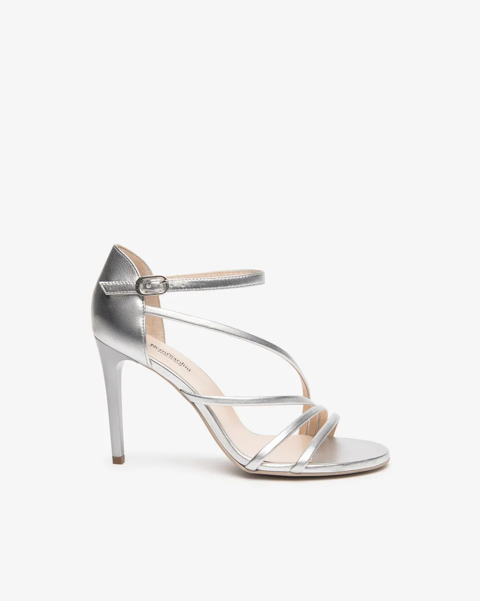 Nero Giardini Sandals sandales cuir femme élégantes été