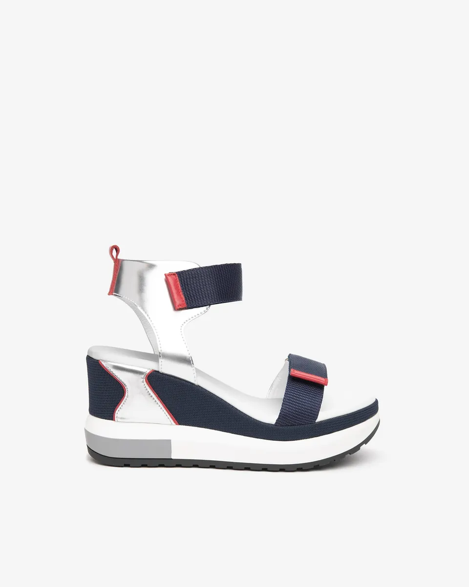 Nero Giardini Sandals sandales cuir compensées 8 cm