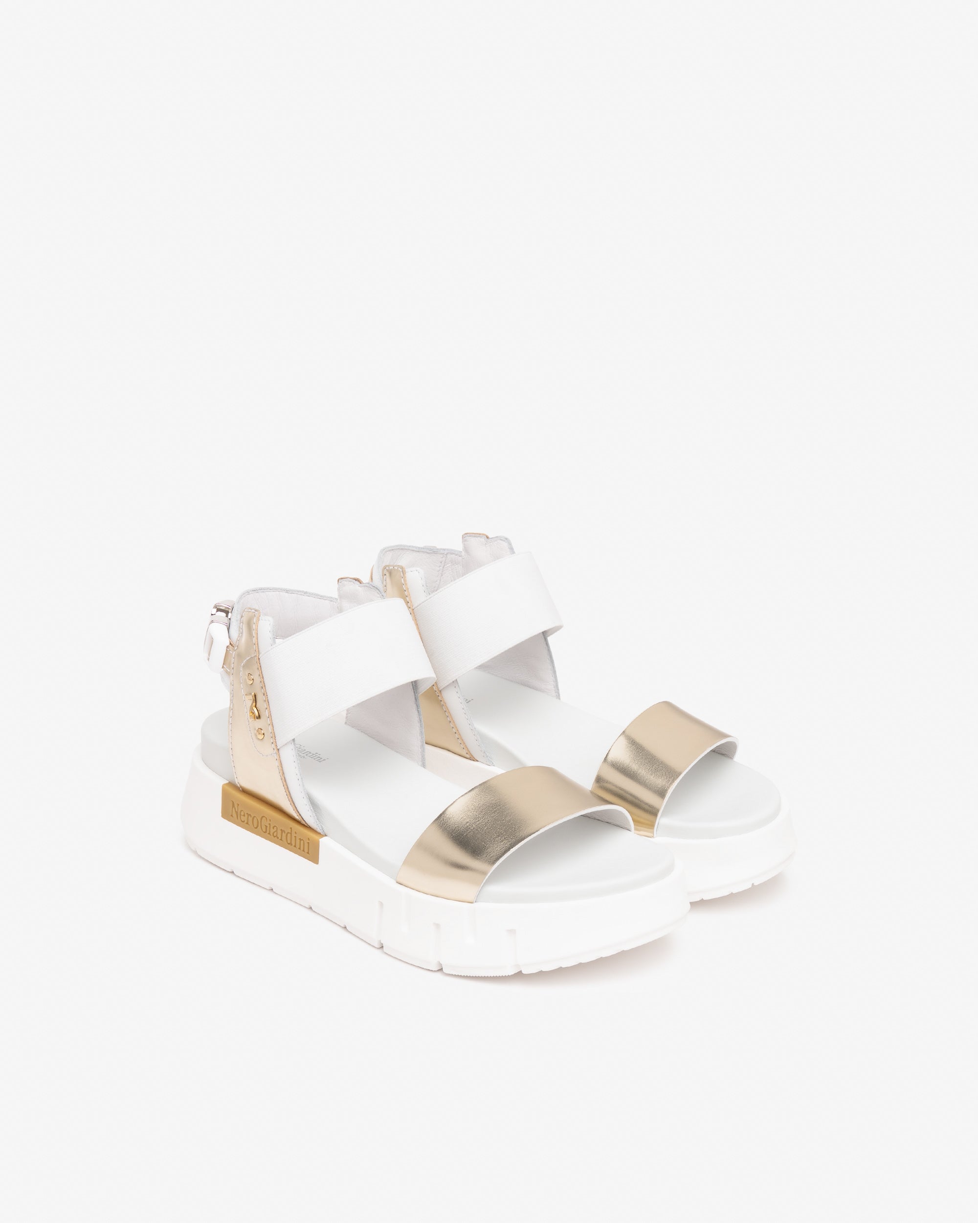 Nero Giardini Sandals sandales cuir femme tissu