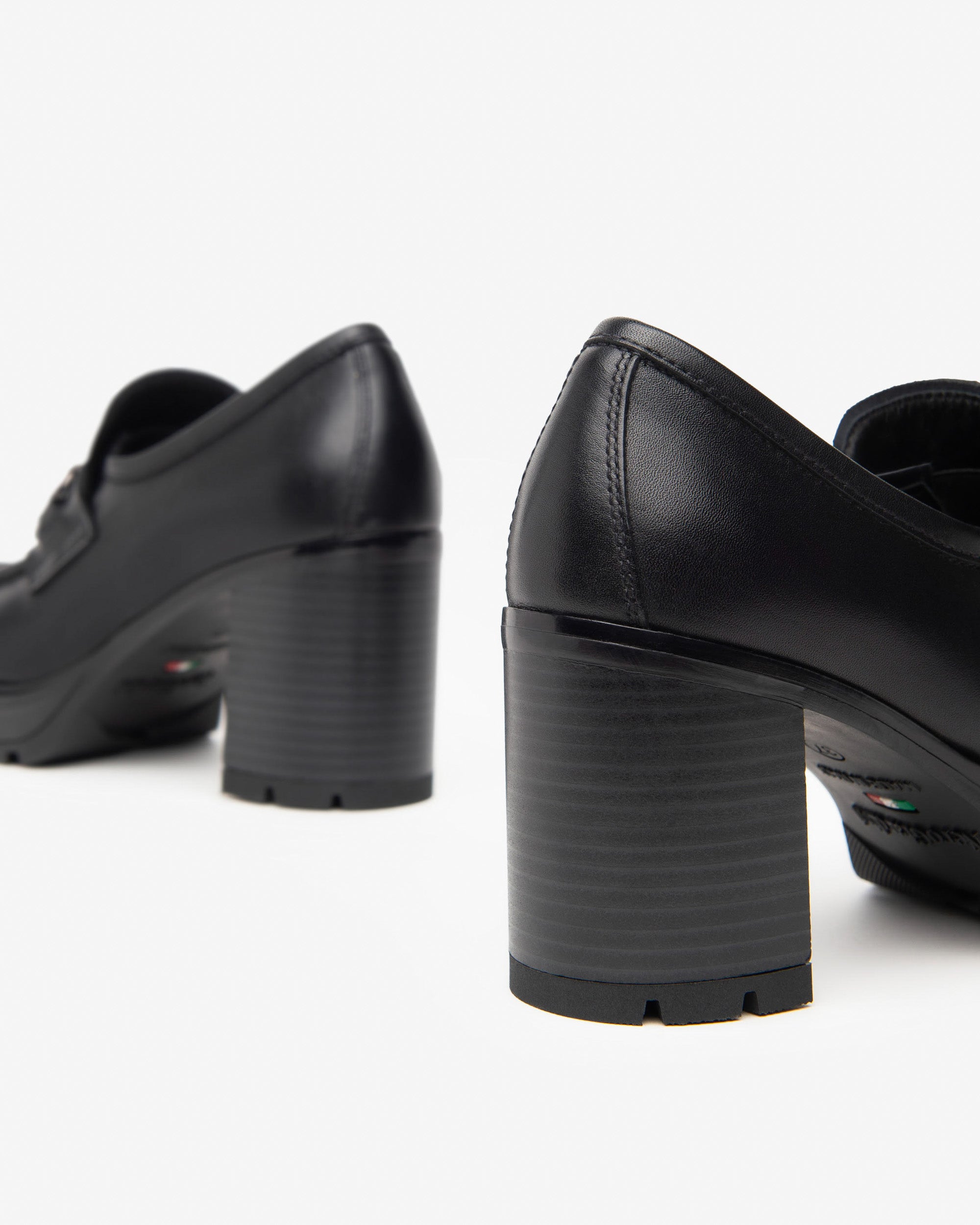 Nero Giardini Loafers mocassins cuir femme bureau
