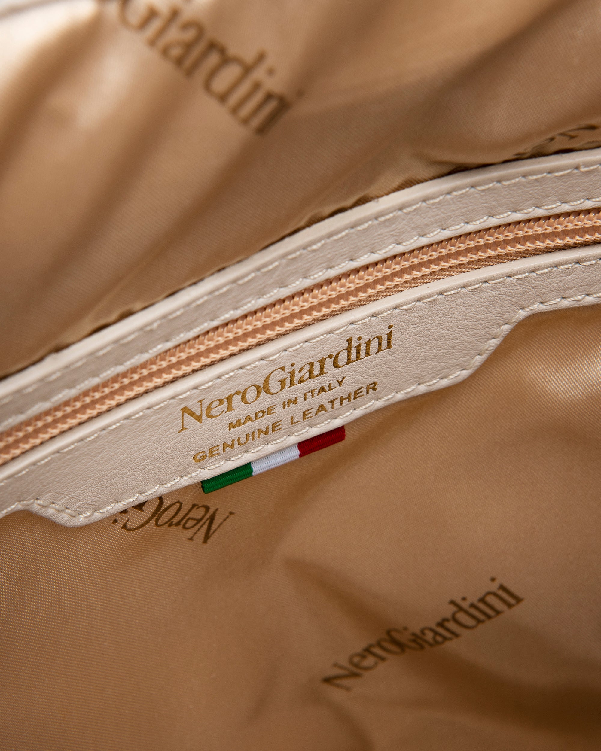 Nero Giardini Bags Sac à Dos Femme Cuir Petit PZ