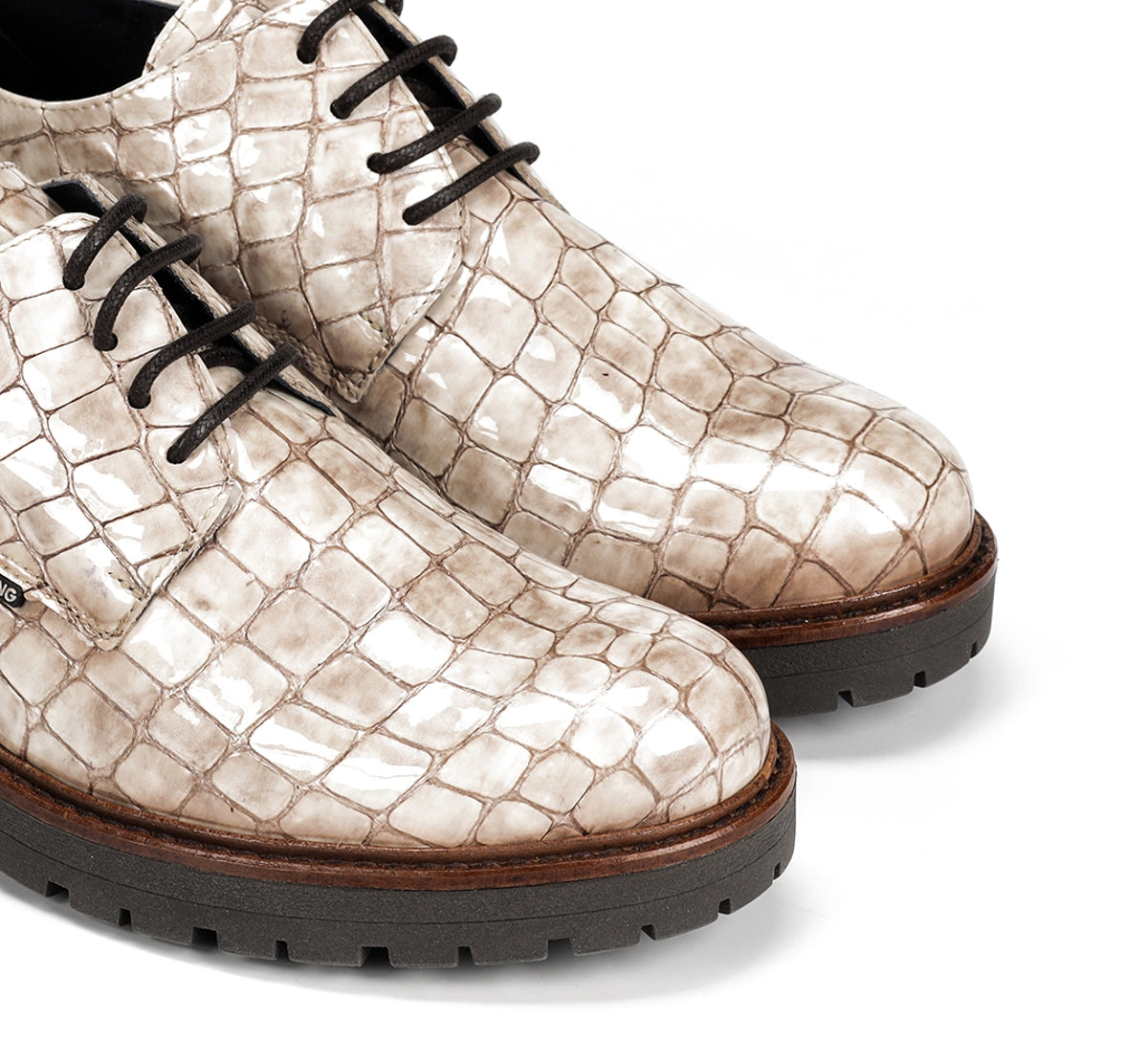 Dorking Cady D9577 mocassins femme taupe à lacets