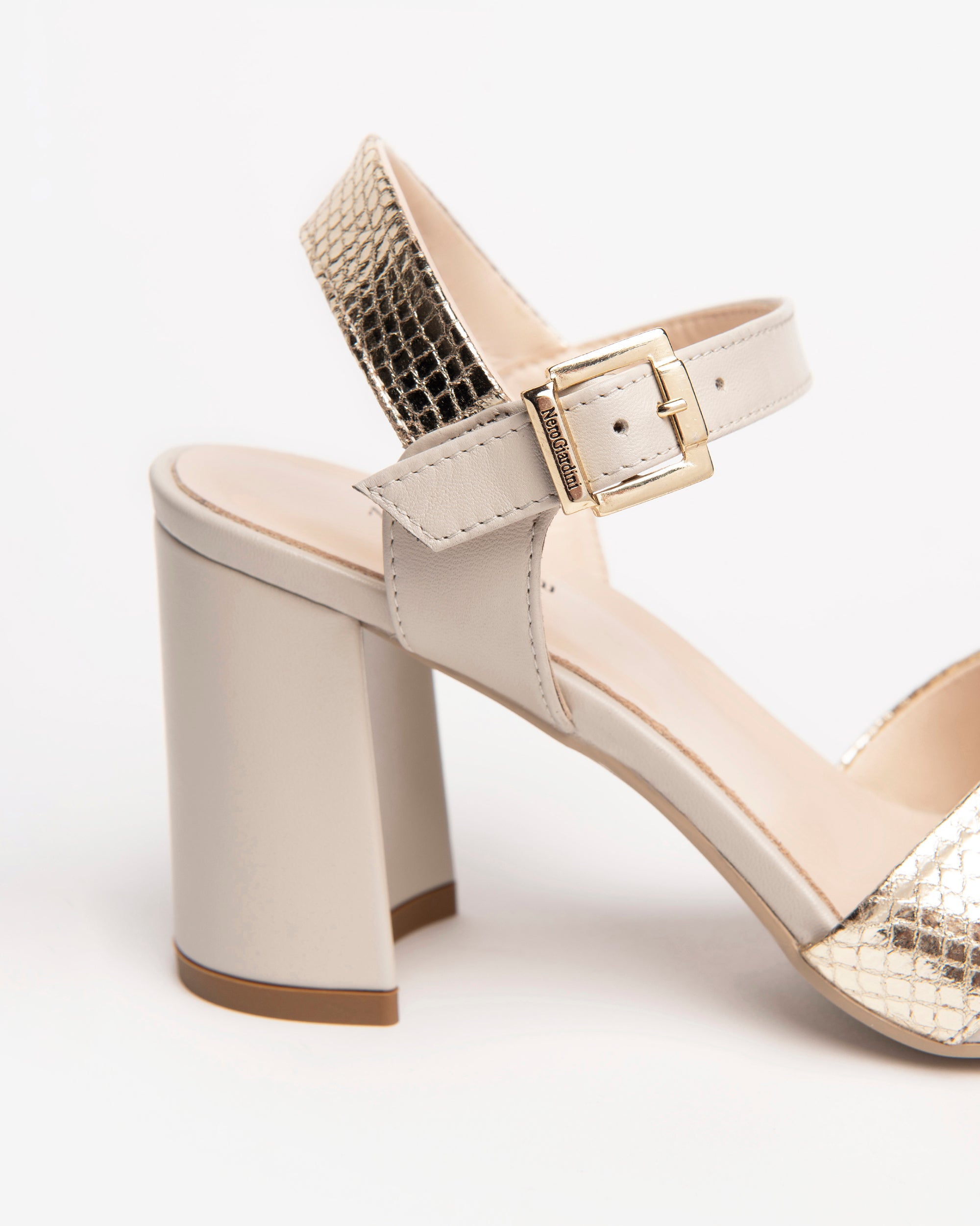Nero Giardini Sandals sandales cuir talon 8 cm
