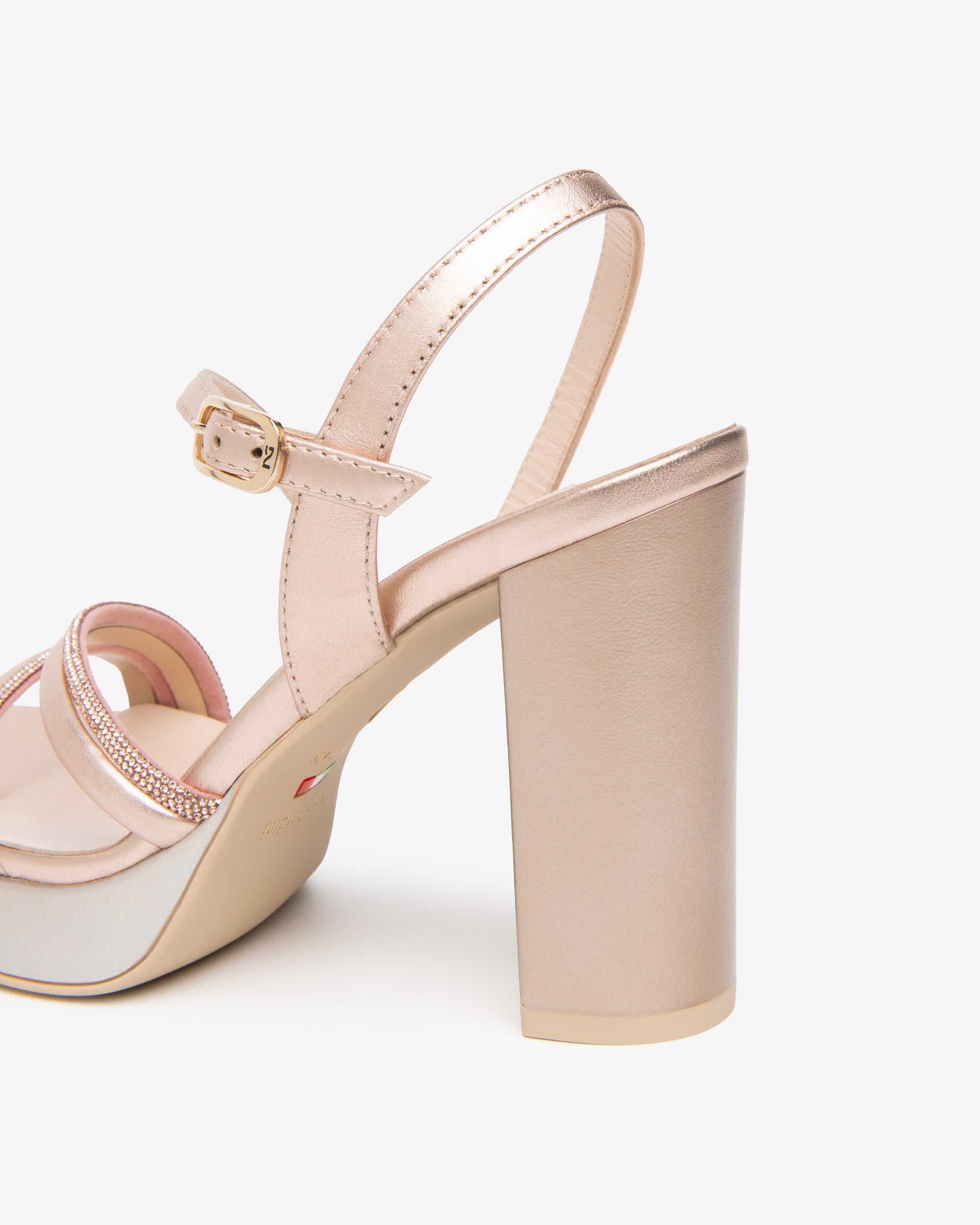 Nero Giardini Sandals sandales cuir femme élégantes été
