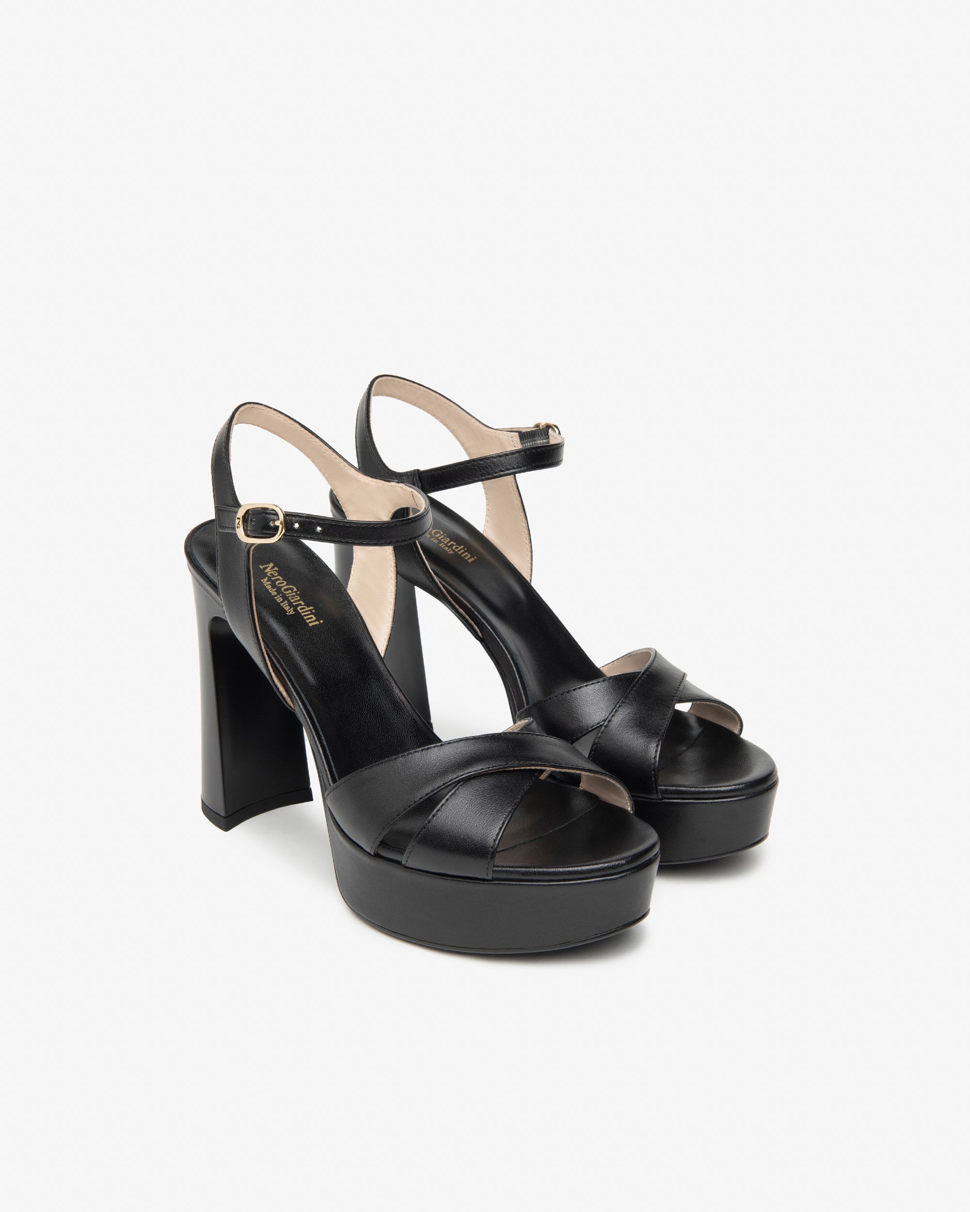 Nero Giardini Sandals sandales cuir femme confort