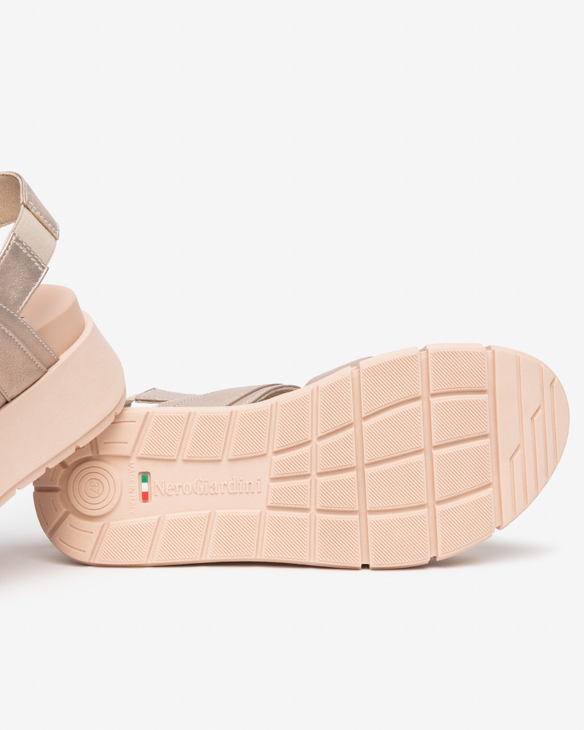 Nero Giardini Sandals sandales cuir femme confort été