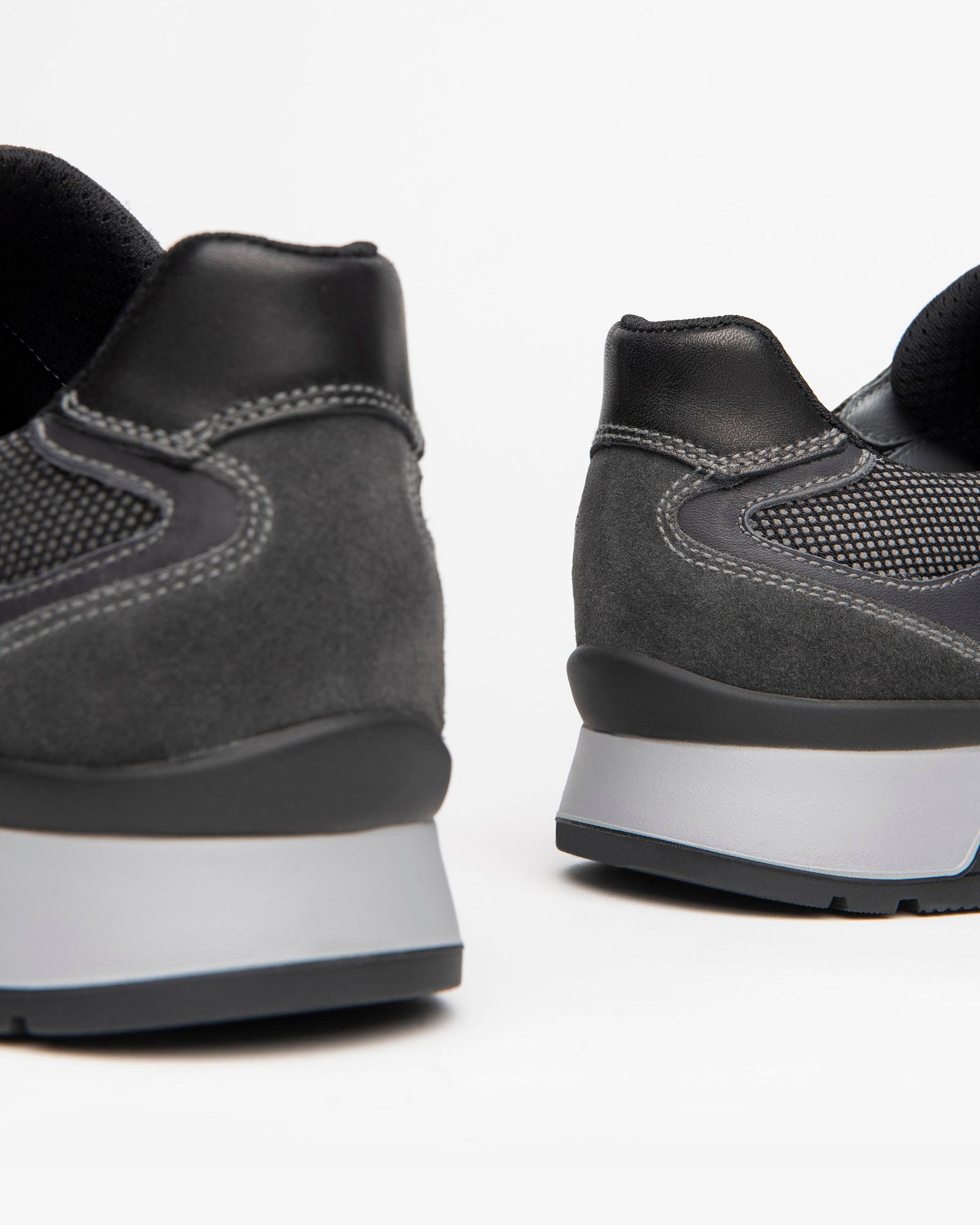 Nero Giardini Sneakers baskets daim homme