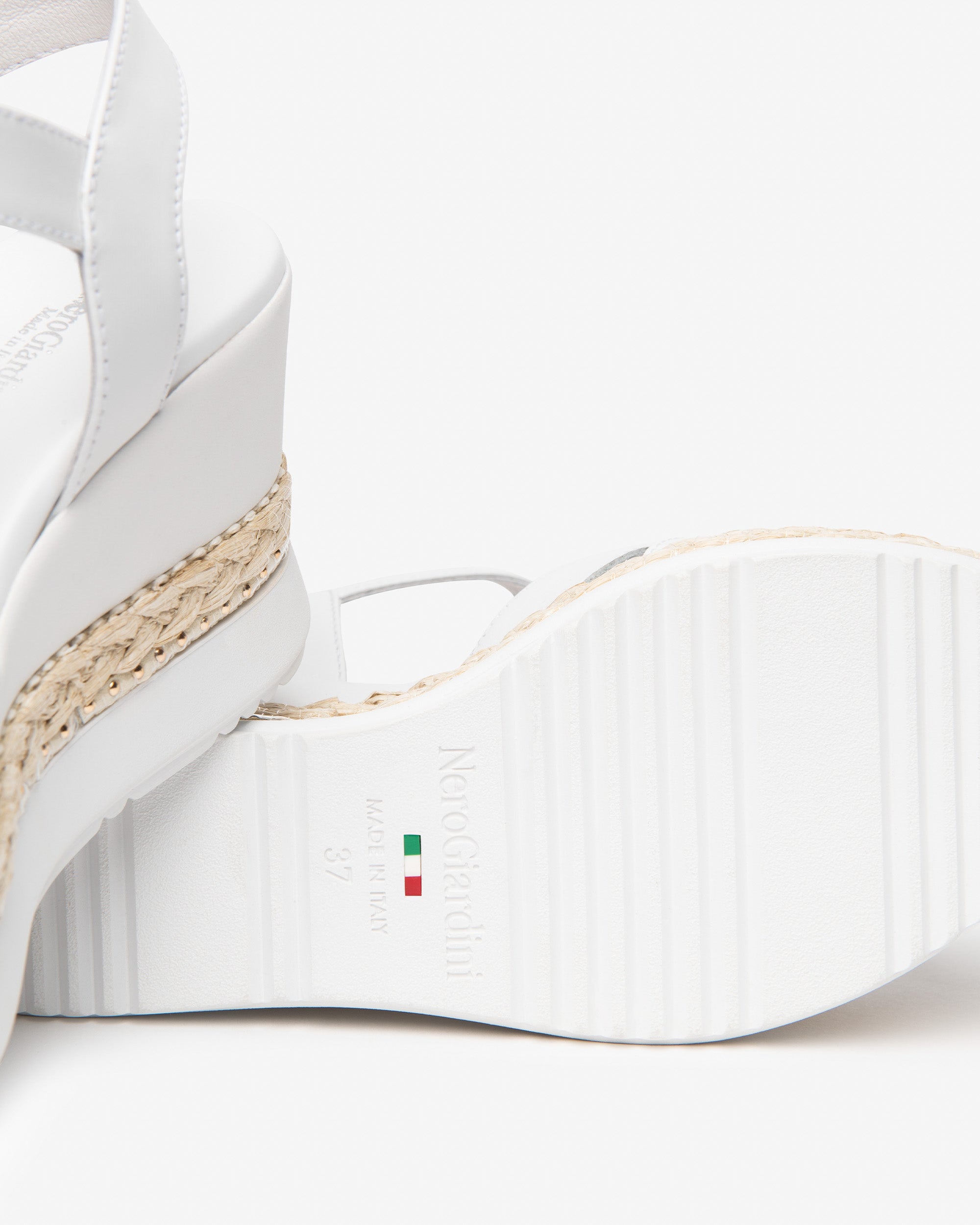 Nero Giardini Sandals sandales cuir femme confort