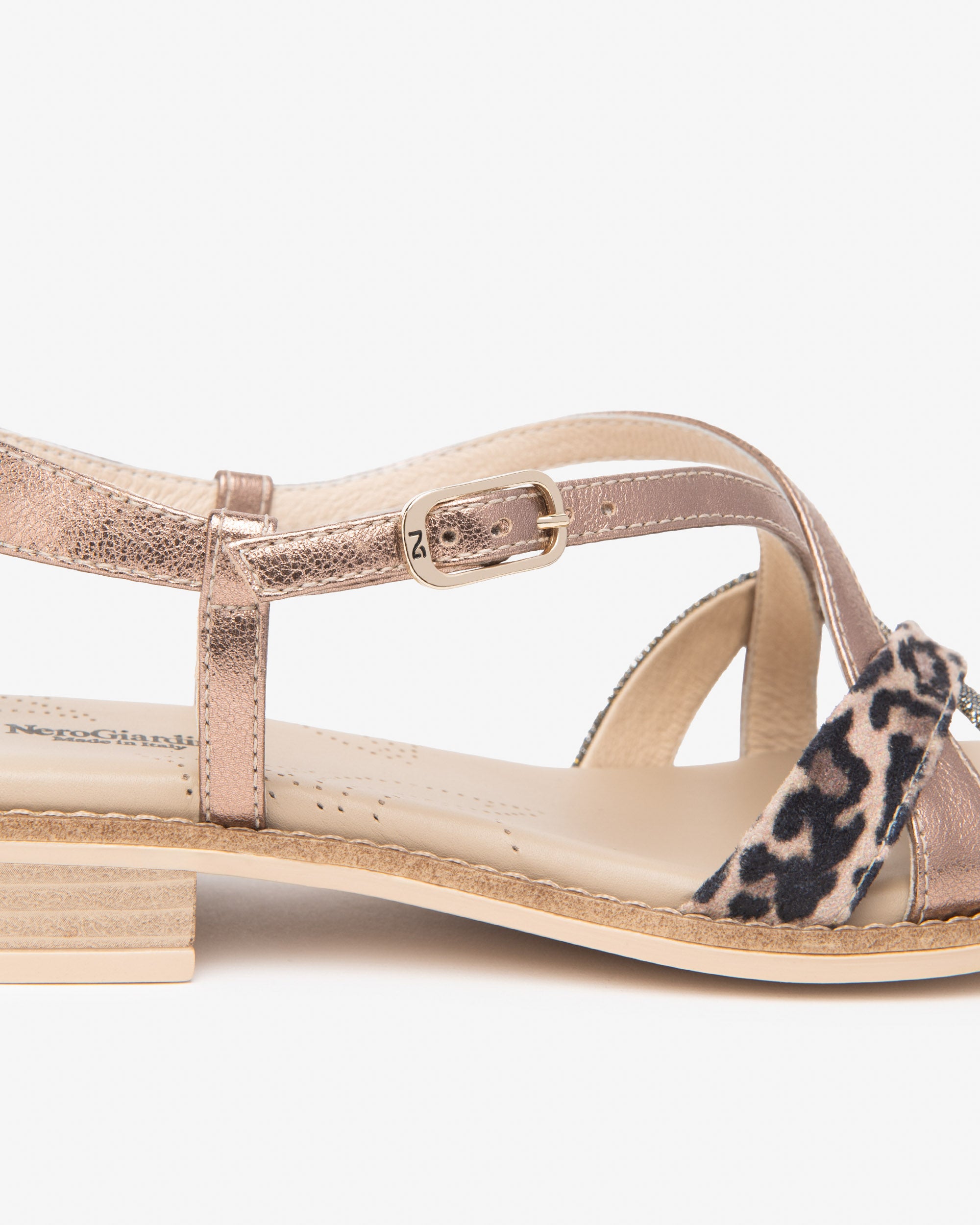 Nero Giardini Sandals sandales femme cuir tissu technique