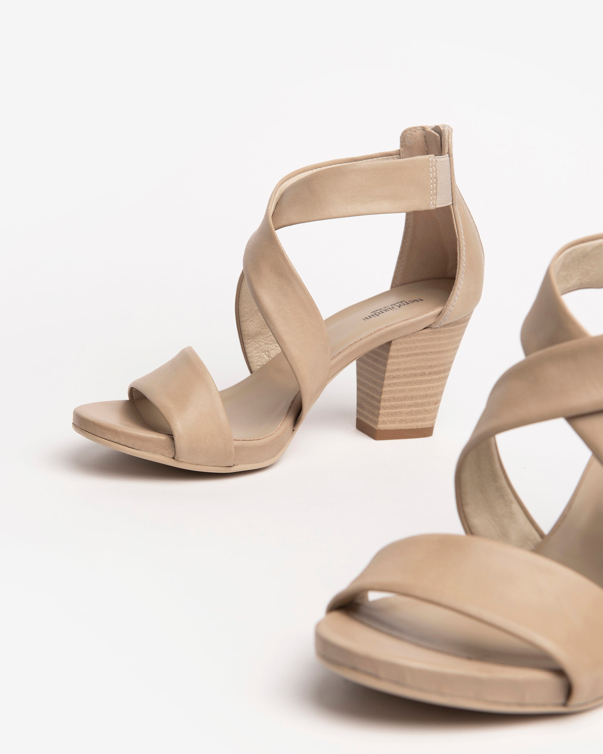 Nero Giardini Sandals sandales cuir talon 7,5 cm