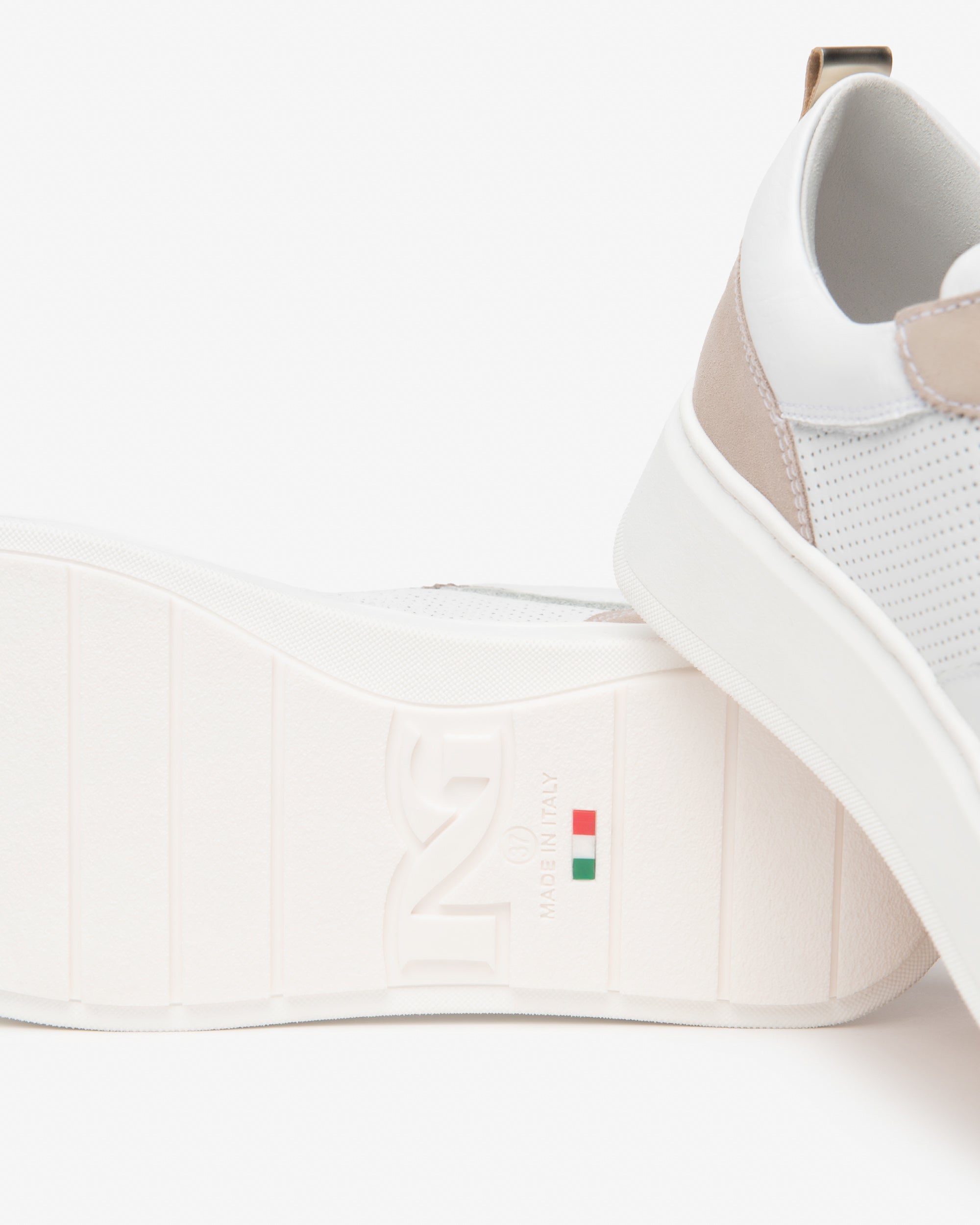 Nero Giardini Sneakers Baskets Femme Suède Cuir