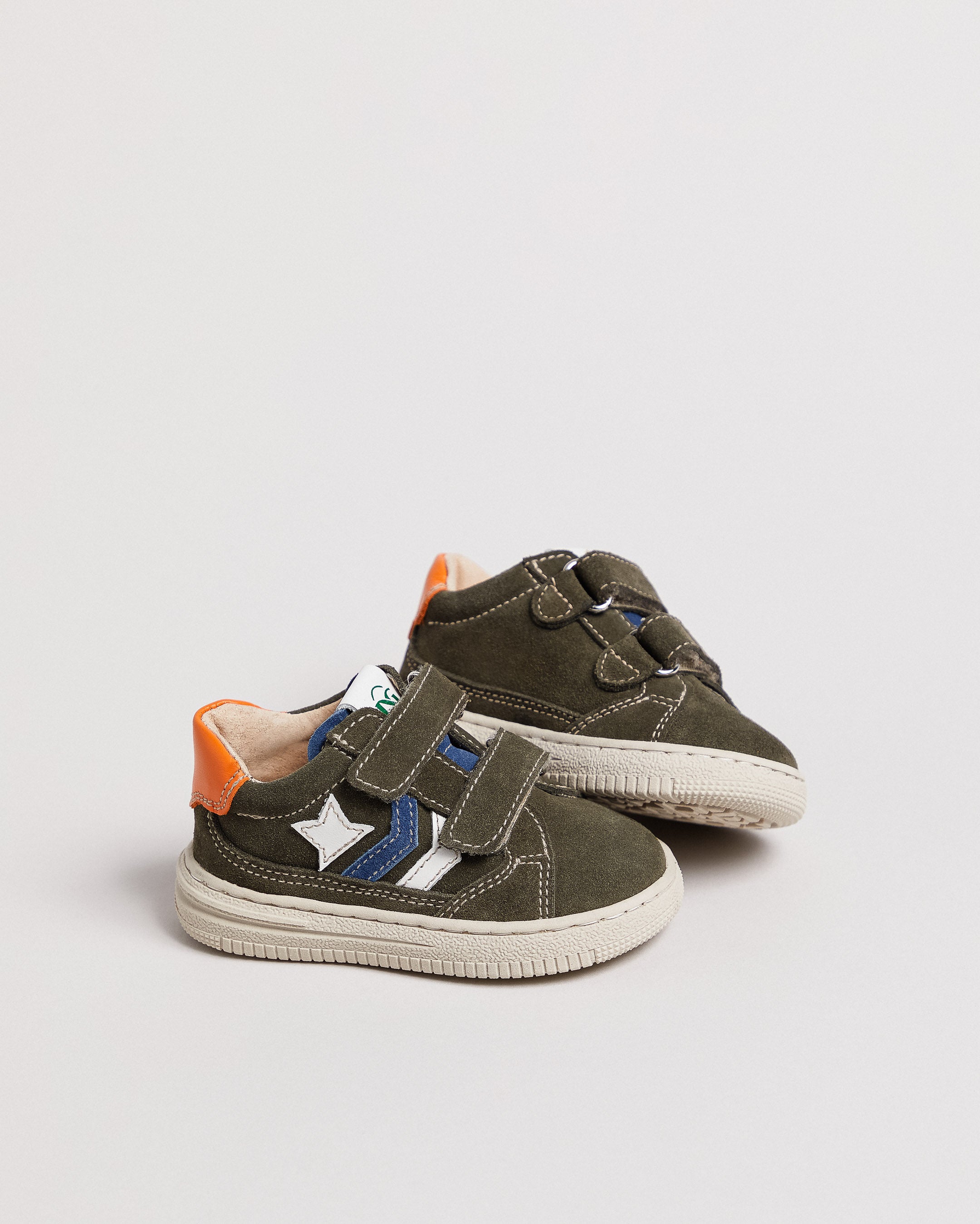 Nero Giardini Sneakers basket garçon daim cuir 19-24