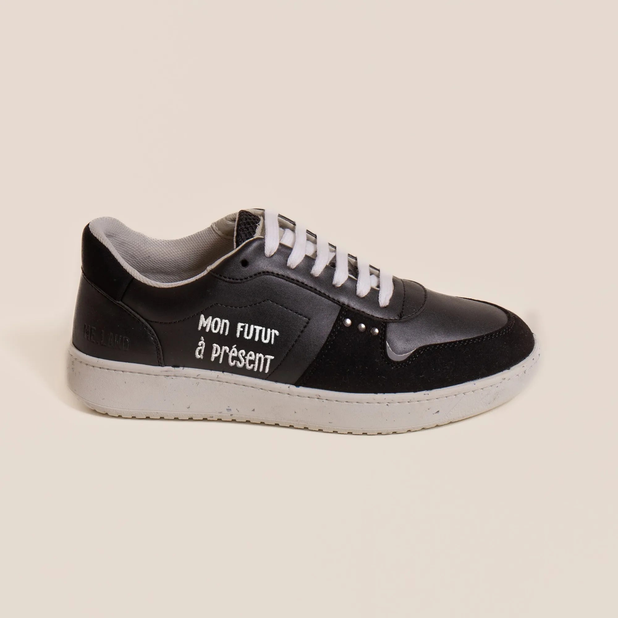 Me.Land Evan baskets vegan noir Emma Daumas Tu Seras