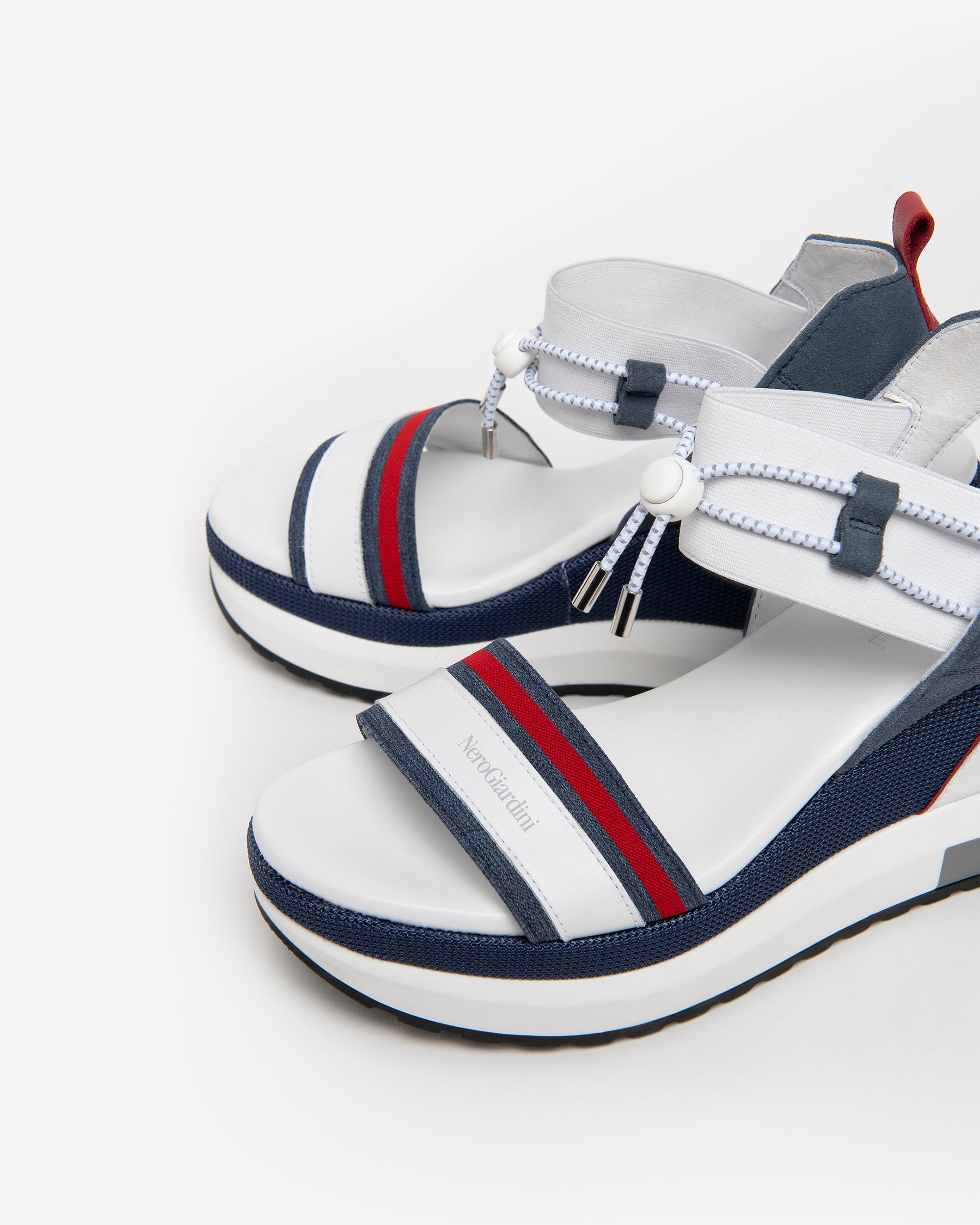 Nero Giardini Sandales cuir femme tissu été