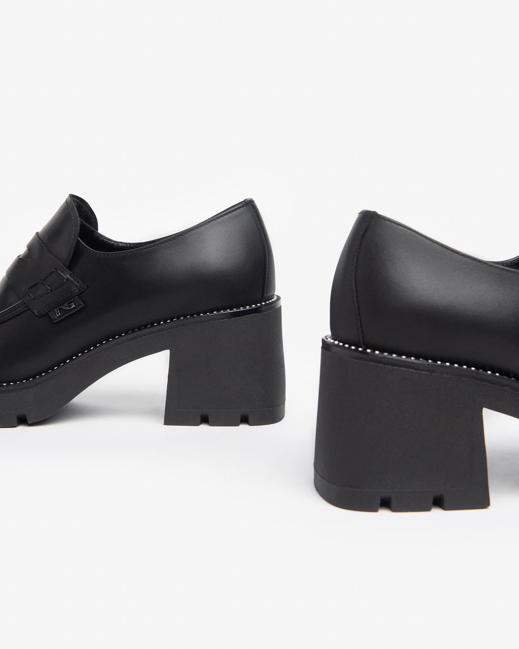 Nero Giardini Loafers mocassins cuir femme 38